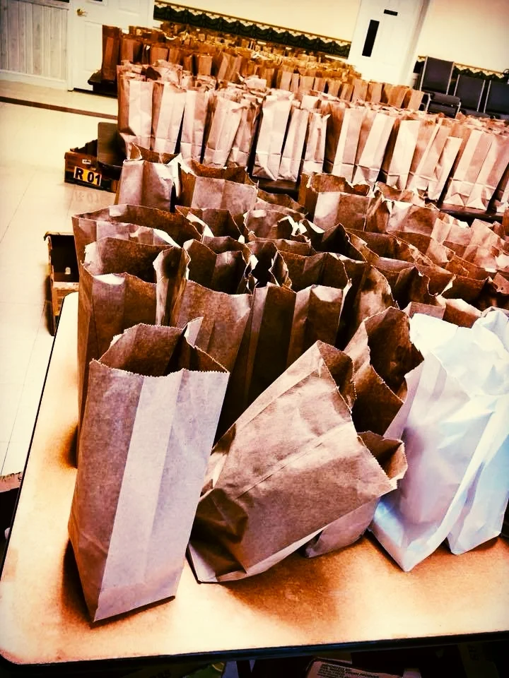 400 Lunches Delivered Daily