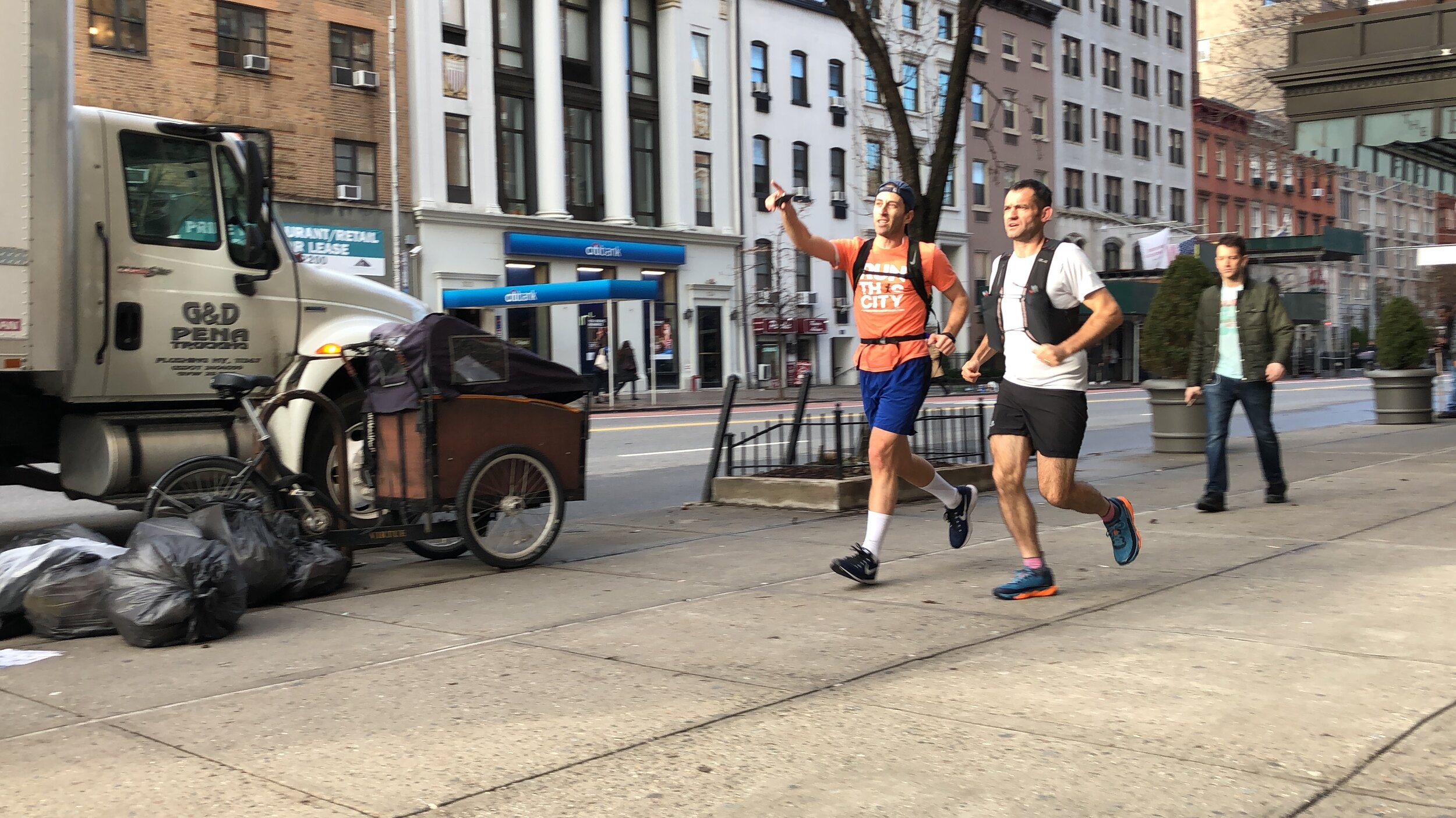   PERSONALIZED TOURS   An opportunity for you and your group to create your own NYC Running Experience   LEARN MORE   GIFT CERTIFICATES  