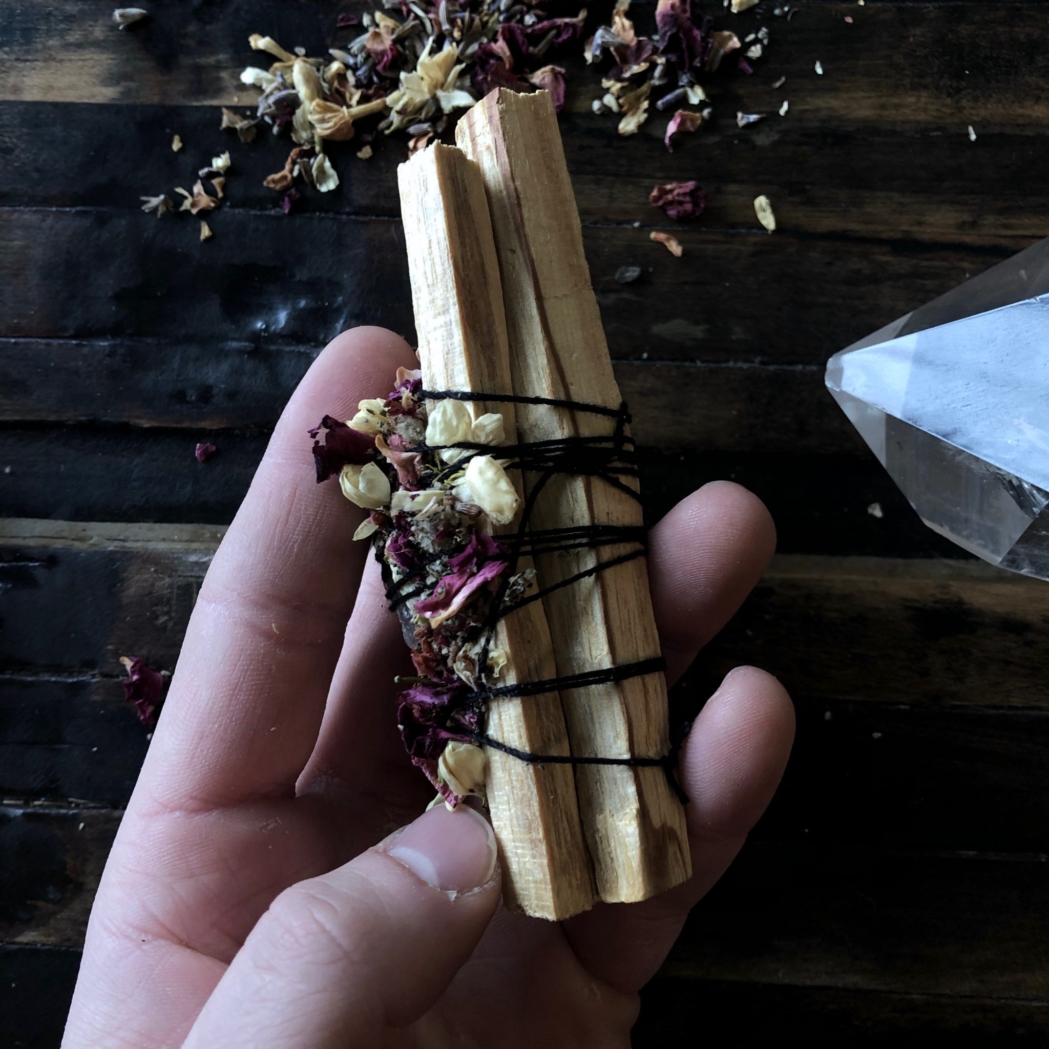 palo santo cleansing bundle 2.jpeg