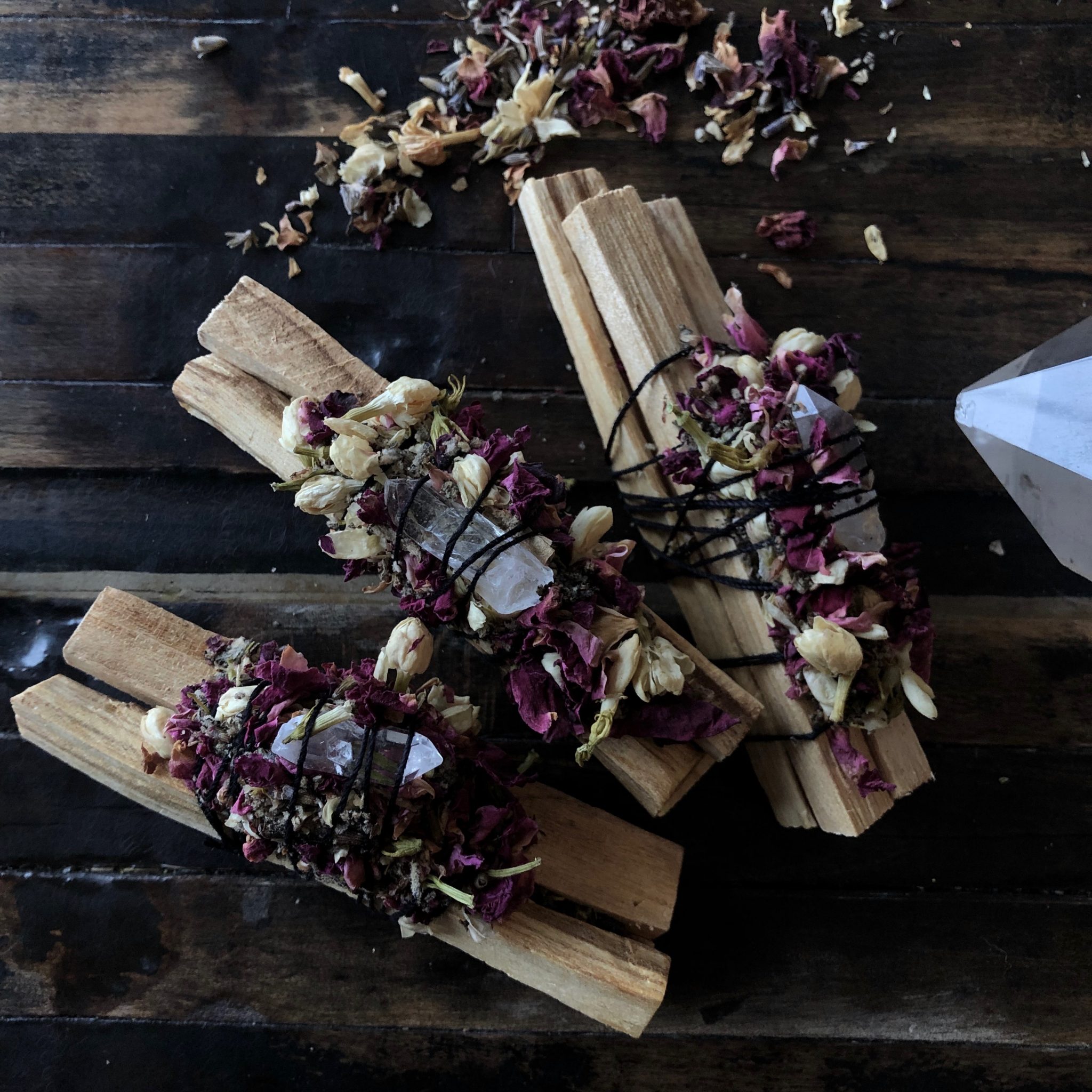 palo santo cleansing bundle 3.jpeg