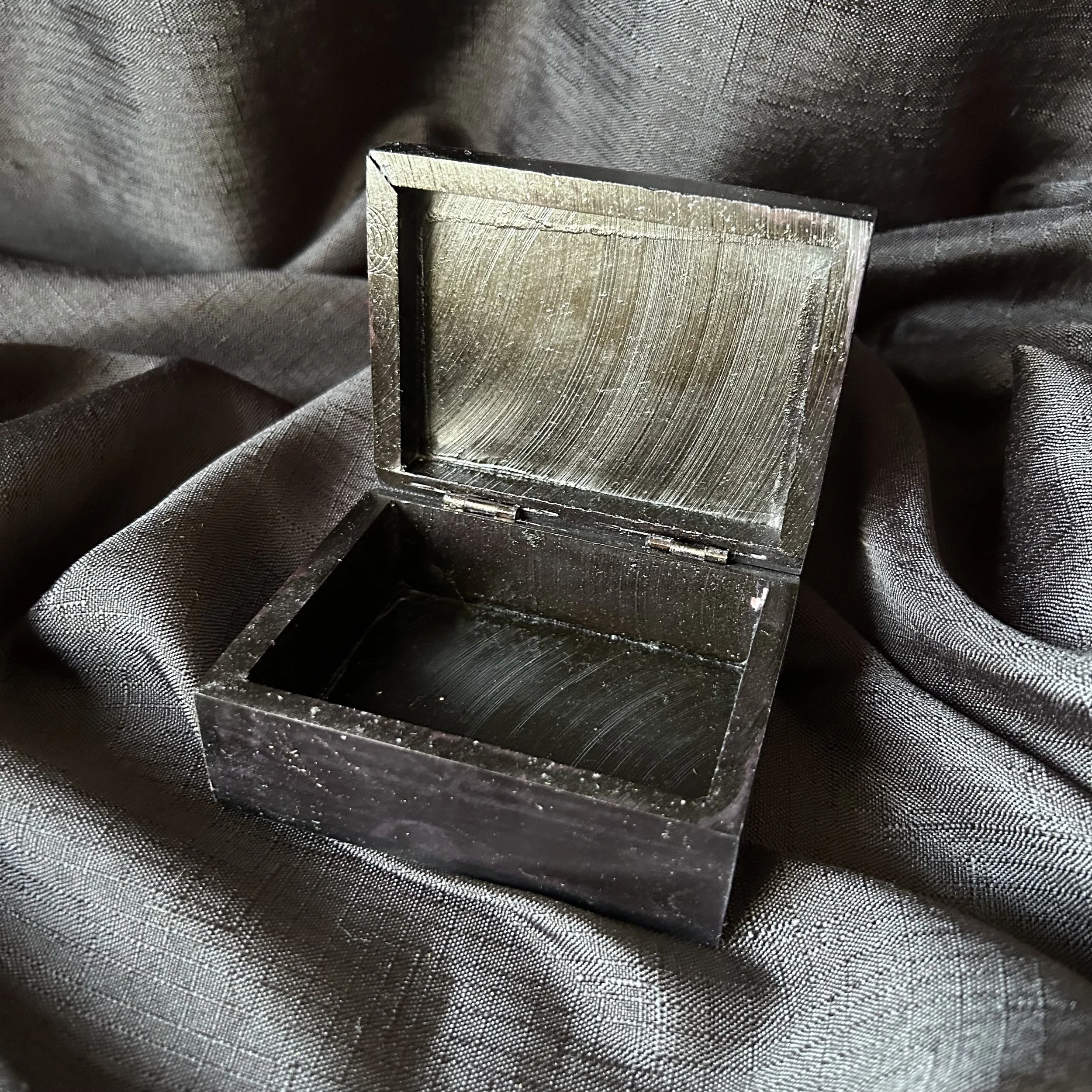 pentagram box 10.JPG