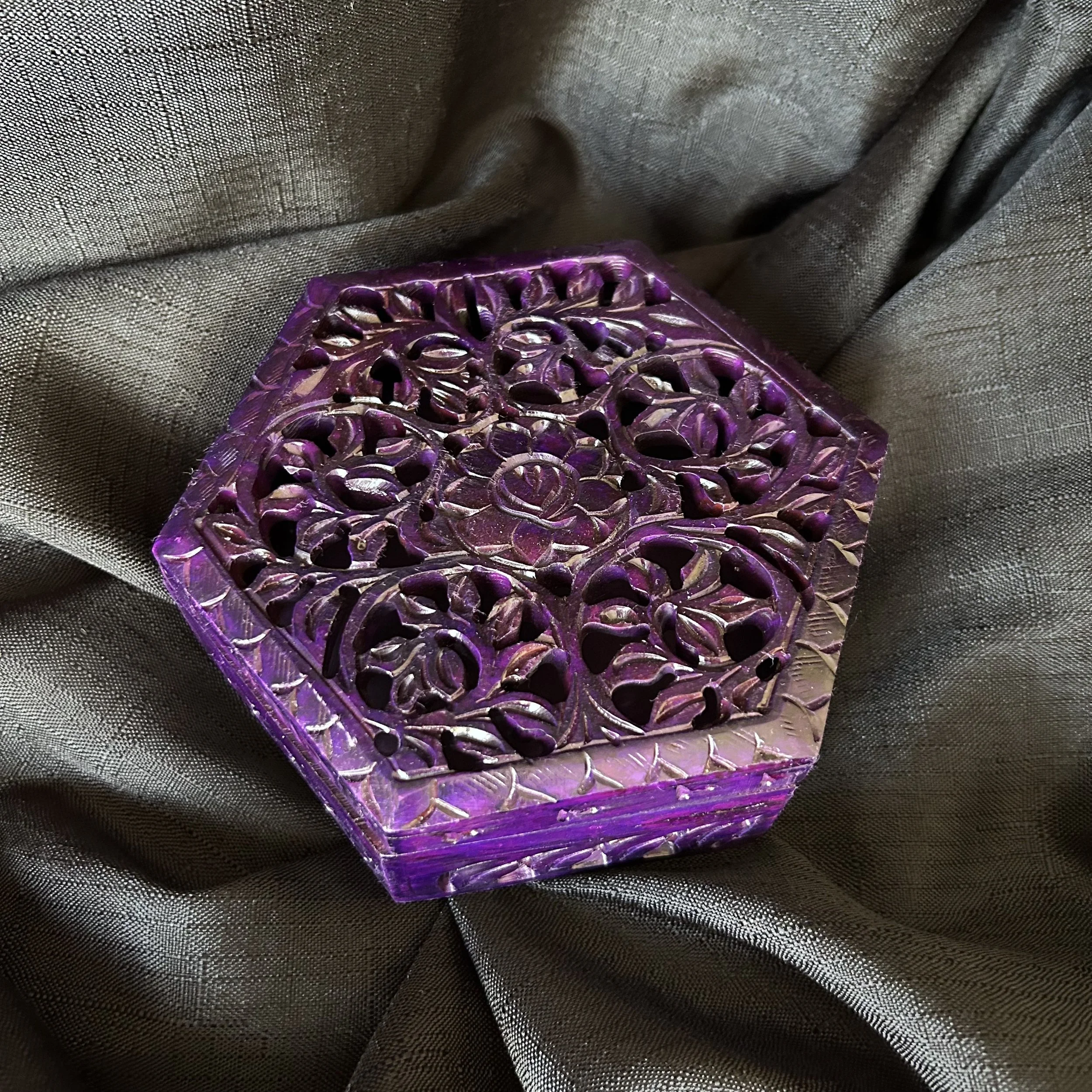 purp hex box 11.JPG