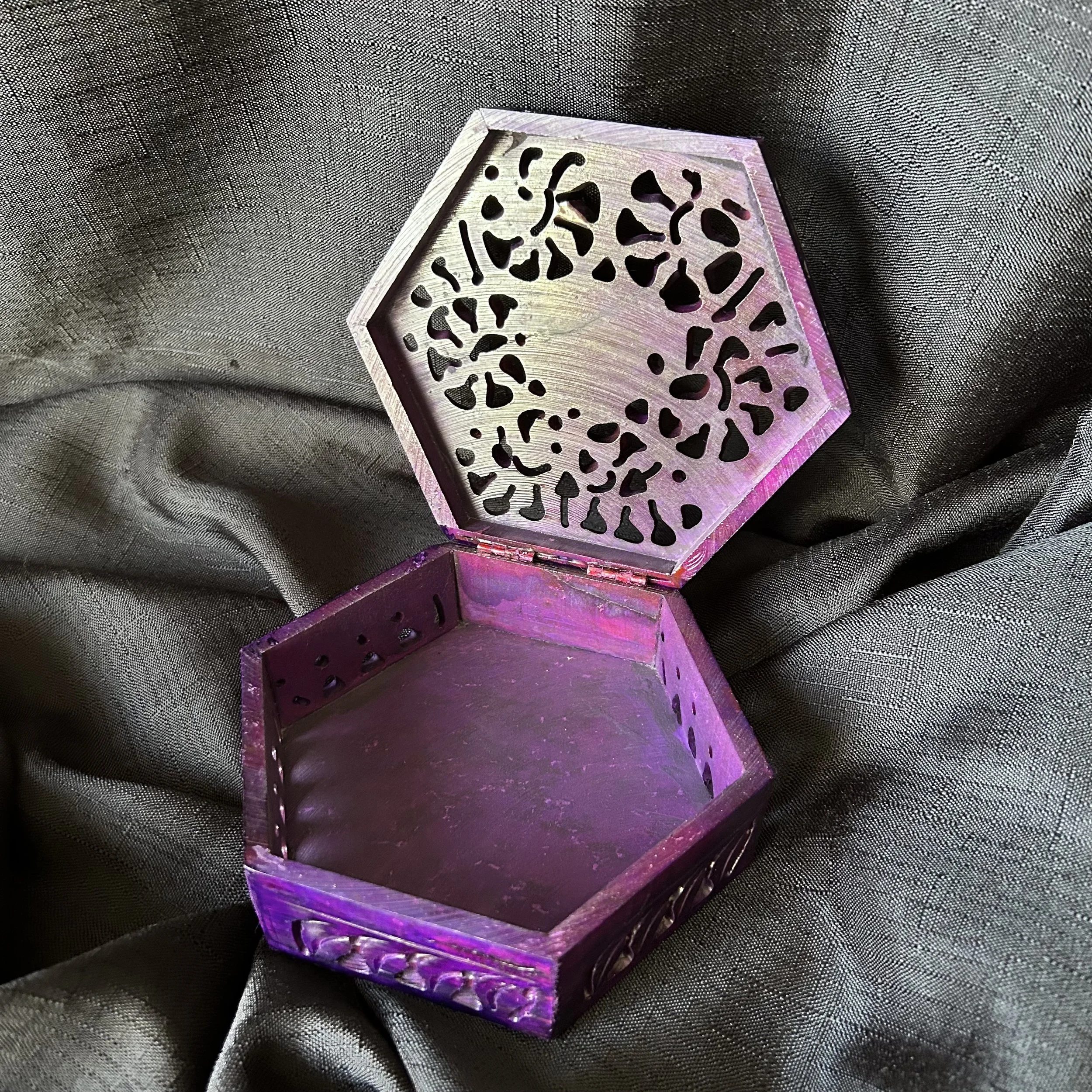 purp hex box 16.JPG
