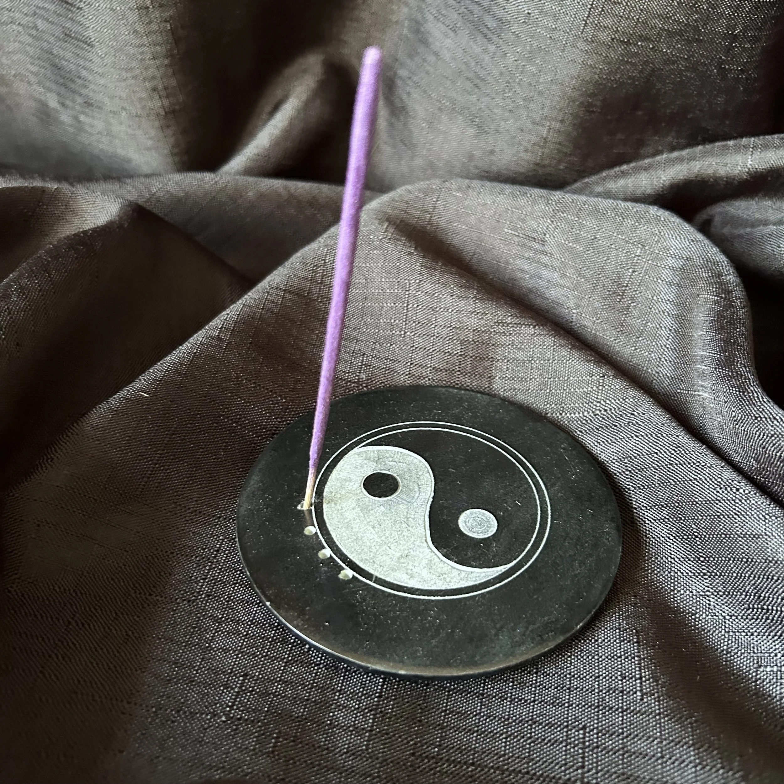 carved yy burner 10.JPG