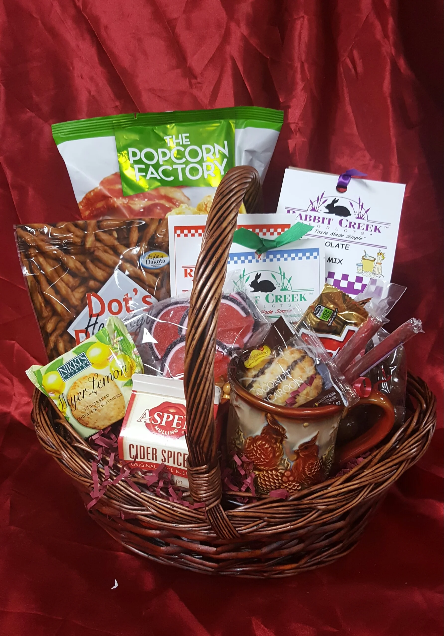 LARGE GIFT BASKET.JPG