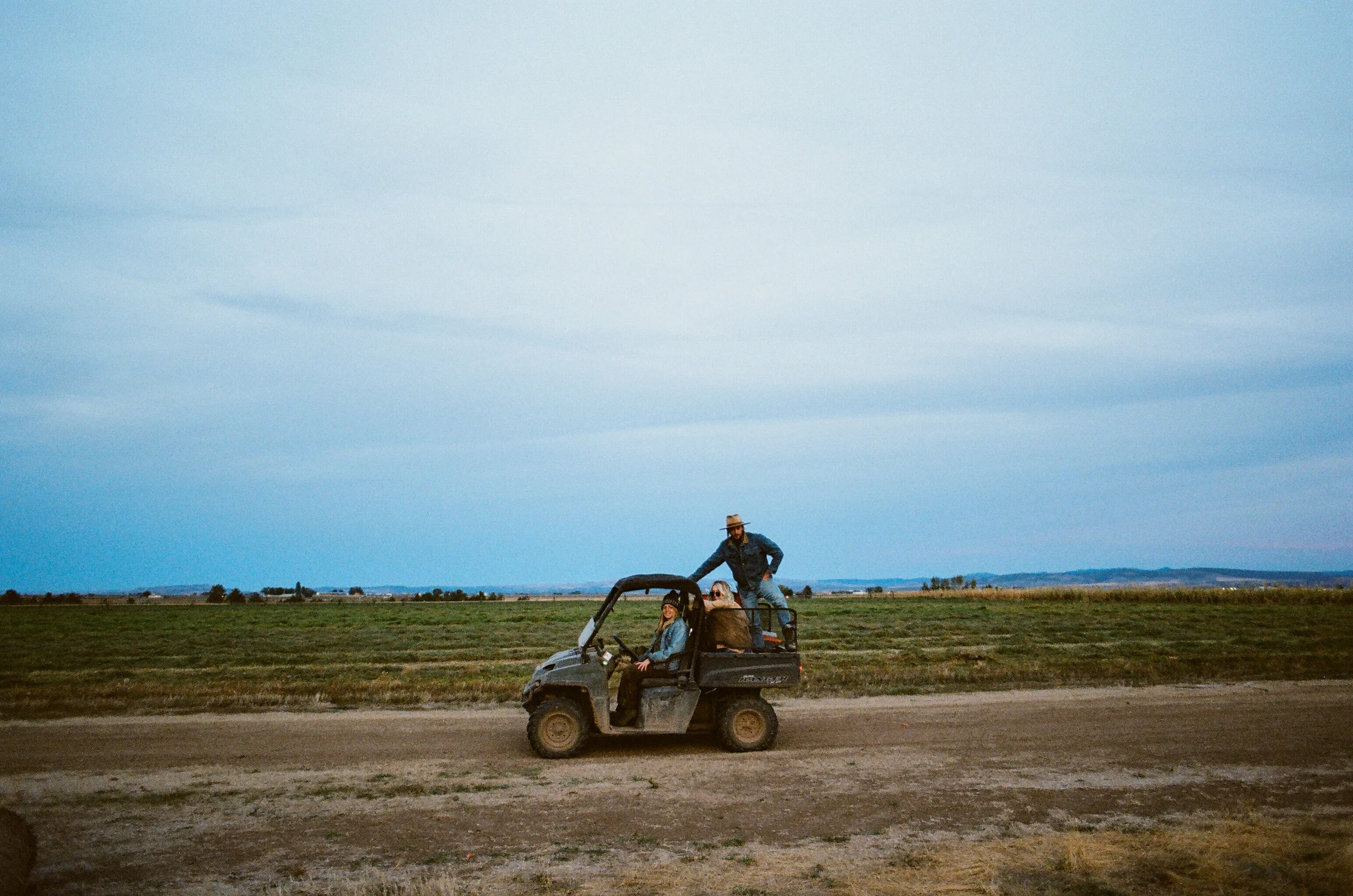 73040029-25.jpg