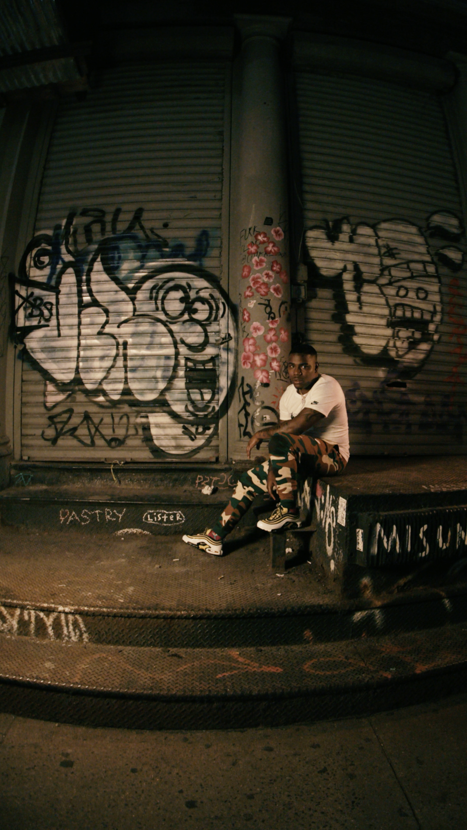 NikeFrequency_0014_Screen Shot 2018-09-18 at 4.09.56 PM.jpg