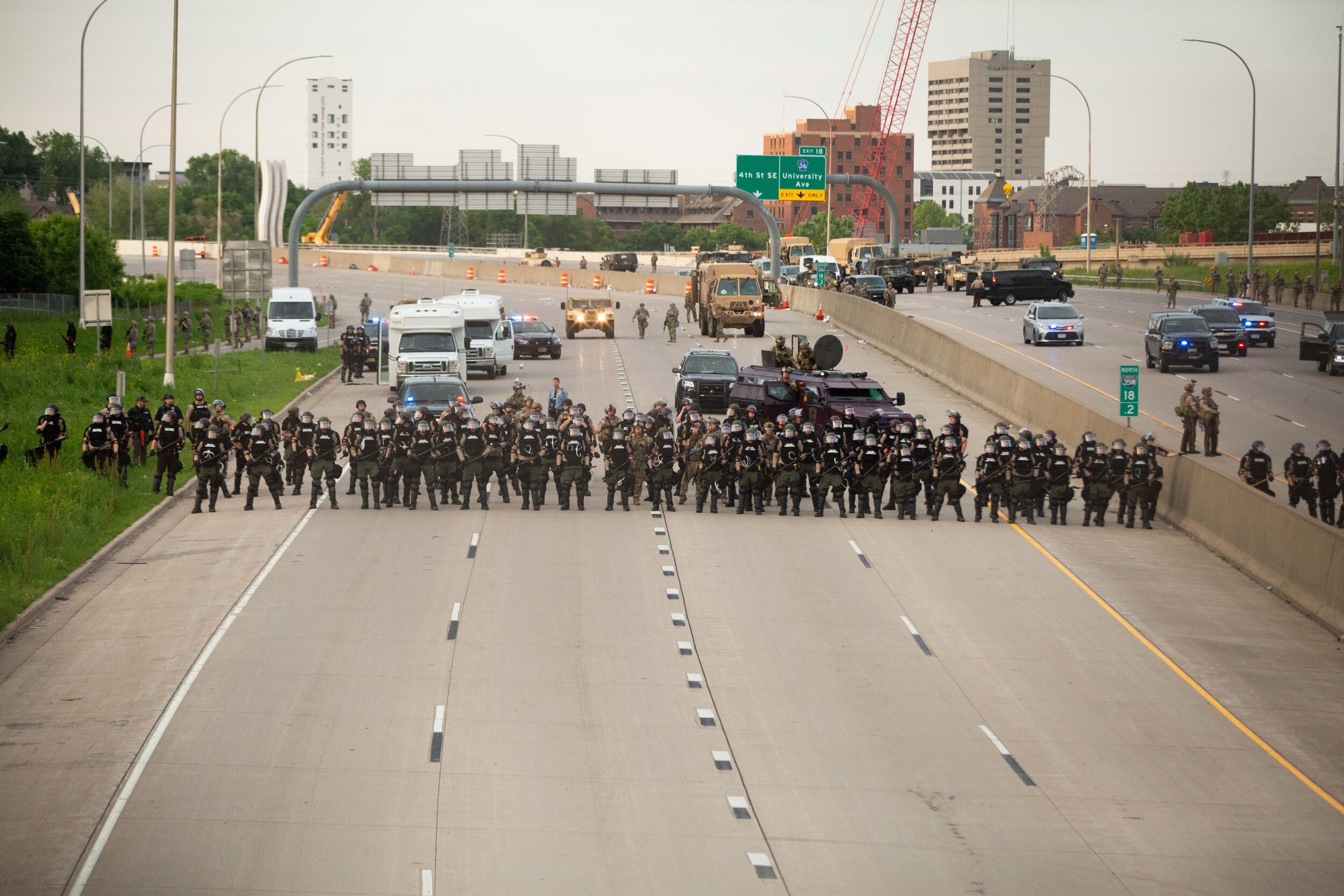  Police and National Guard stand on interstate 35W in Minneapolis, Minnesota on May 31, 2020. Chris Juhn/Zenger 