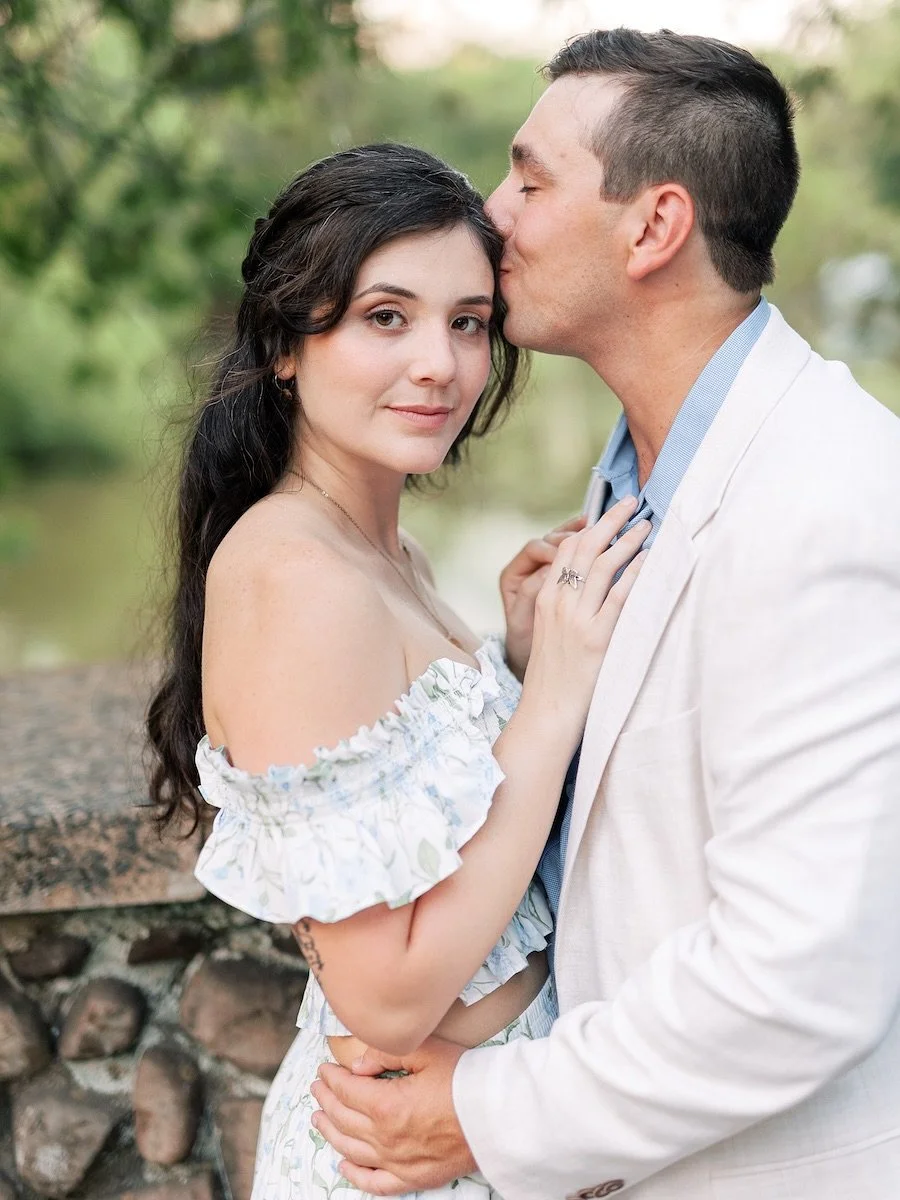 So this is love 💕 Kassie &amp; Ben 🌹 ❤️ 🥰 

#ctweddingphotographer #engagementphotos #ctweddingmakeup #bostonweddingphotographer #elizabethrosegarden #westhartford #ctwedding #ctweddingplanner #ctweddingflorist #elizabethpark #elizabethparkengagem