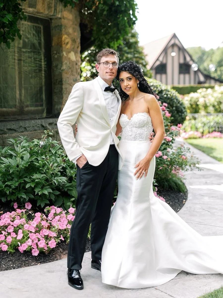Gorgeous Courtney &amp; Jared wedding celebration! ❤️ 🍸 🤩 Amazing day filled with love, happiness and style 💃 😍 

#ctweddingphotographer #ctweddingplanner #ctweddingflorist #ctweddingmakeup #luxuryweddingplanner #luxuryweddingphotographer #boston