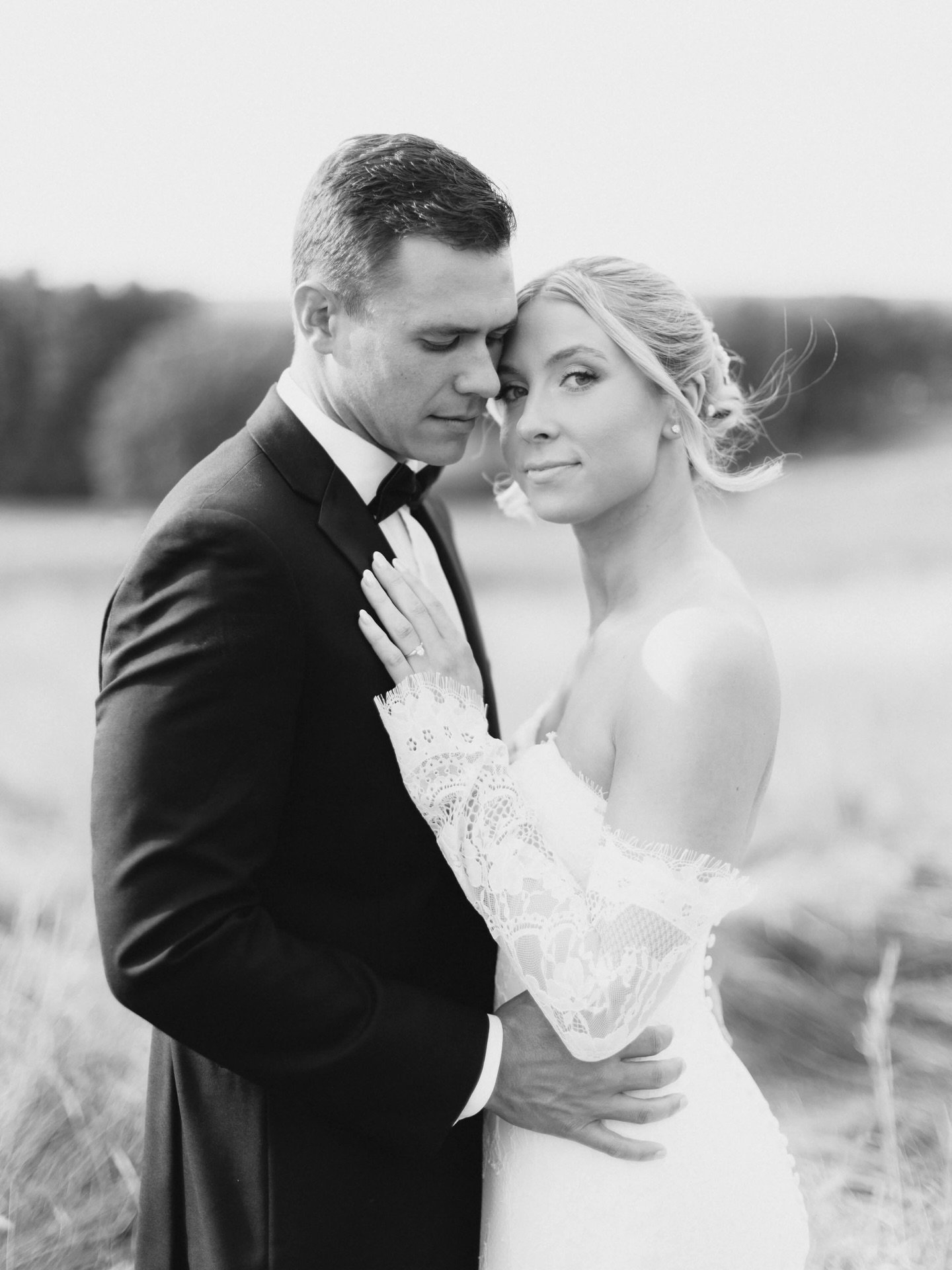 Love, always ❤️🔥

#ctweddingphotographer #ctweddingplanner #ctweddingflorist #bostonweddingphotographer #bostonweddingplanner