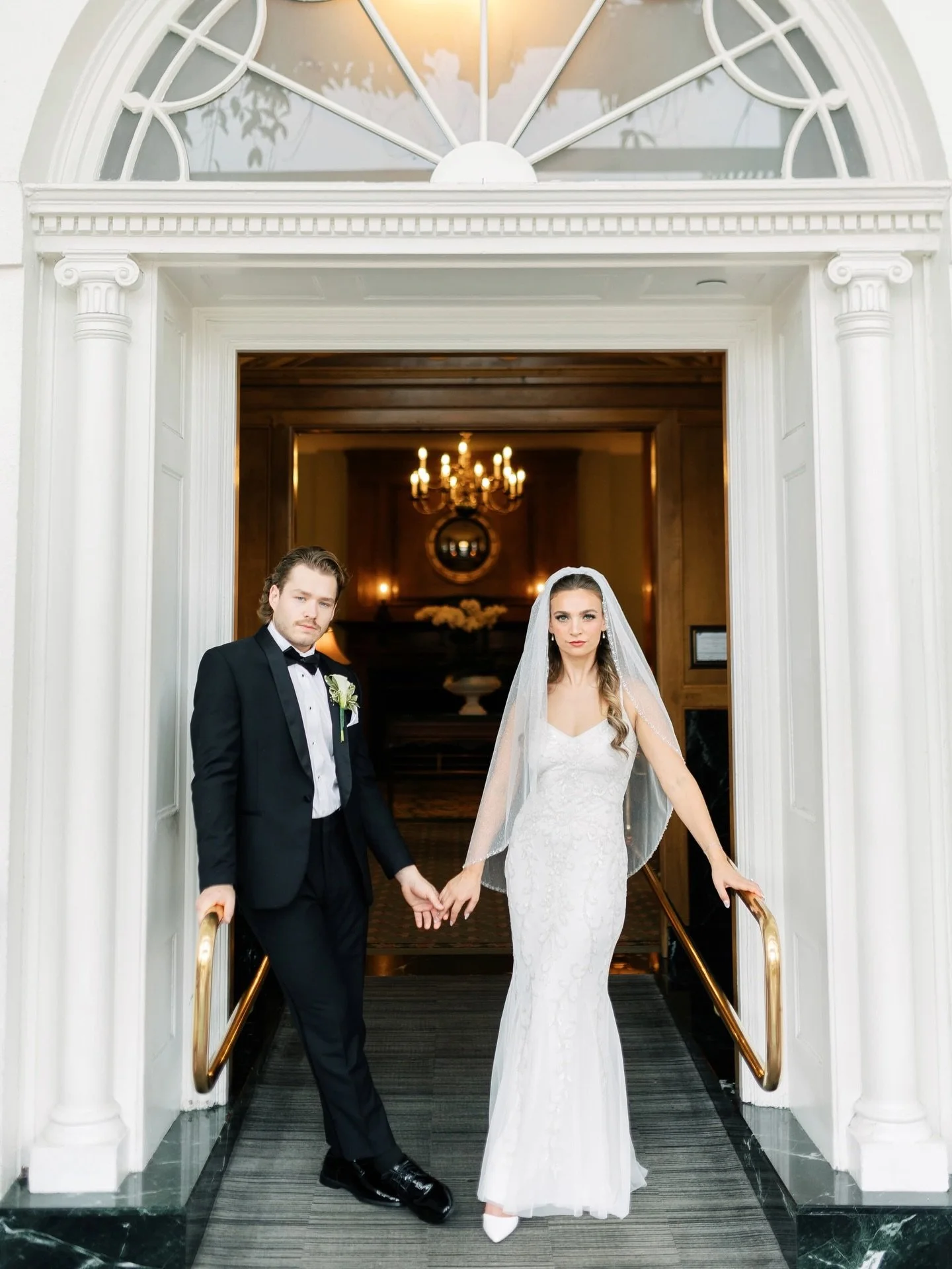 Timeless in style. Confident in presence. Elegant without ever trying ✨ 

#ctweddingphotographer #ctweddingplanner #bostonweddingphotographer #bostonwedding #ctweddingflorist