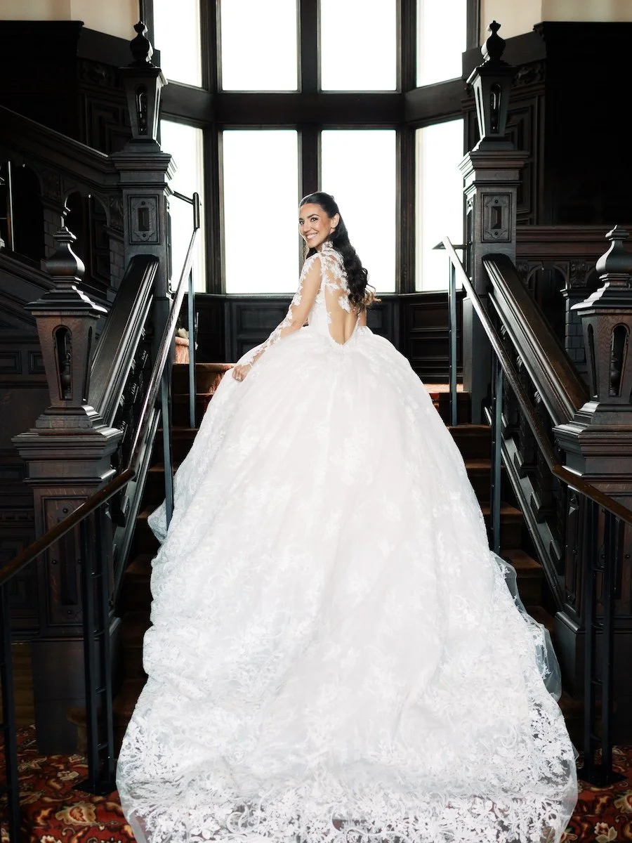 bride portrait at brandford house.jpg