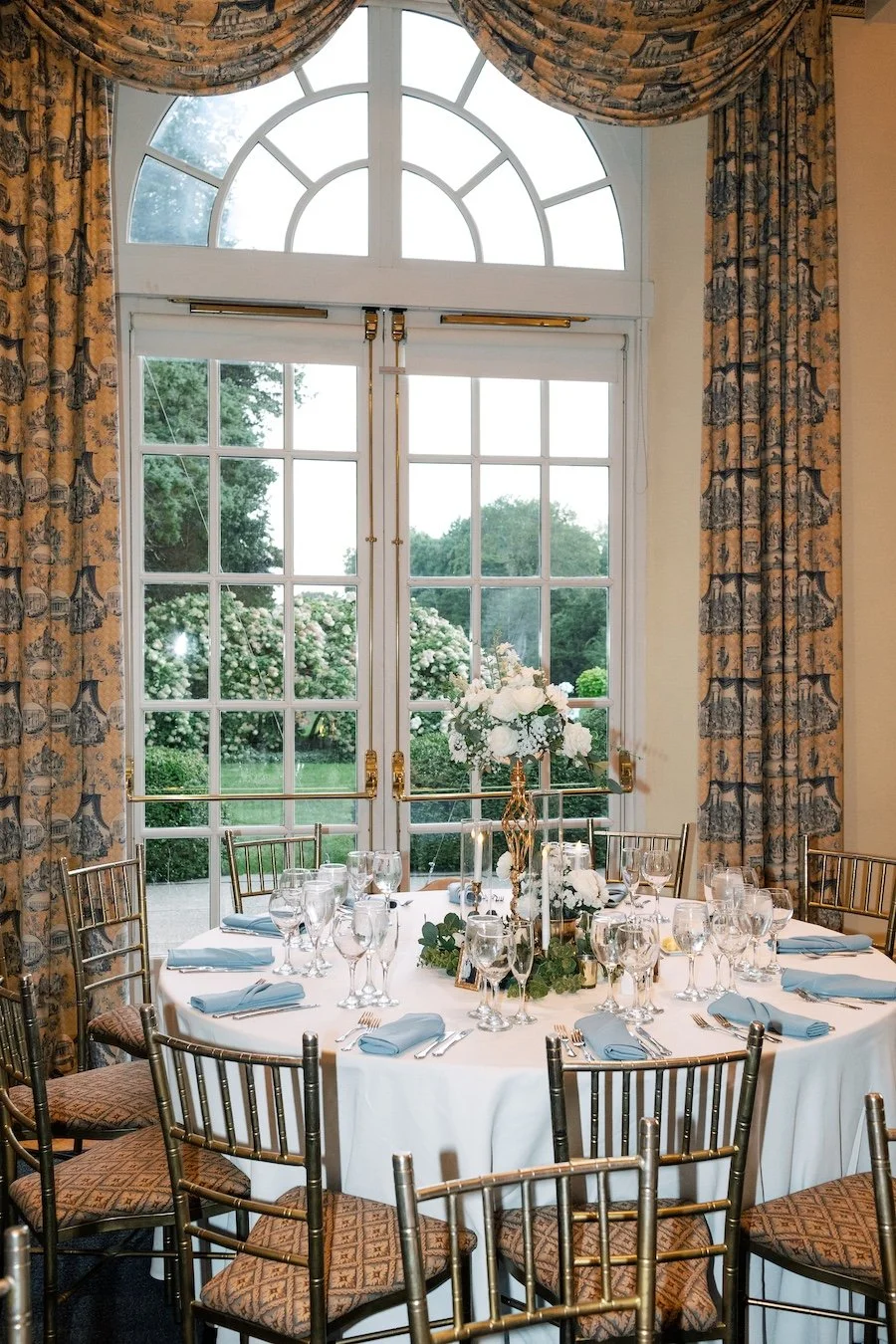 reception decor.jpg