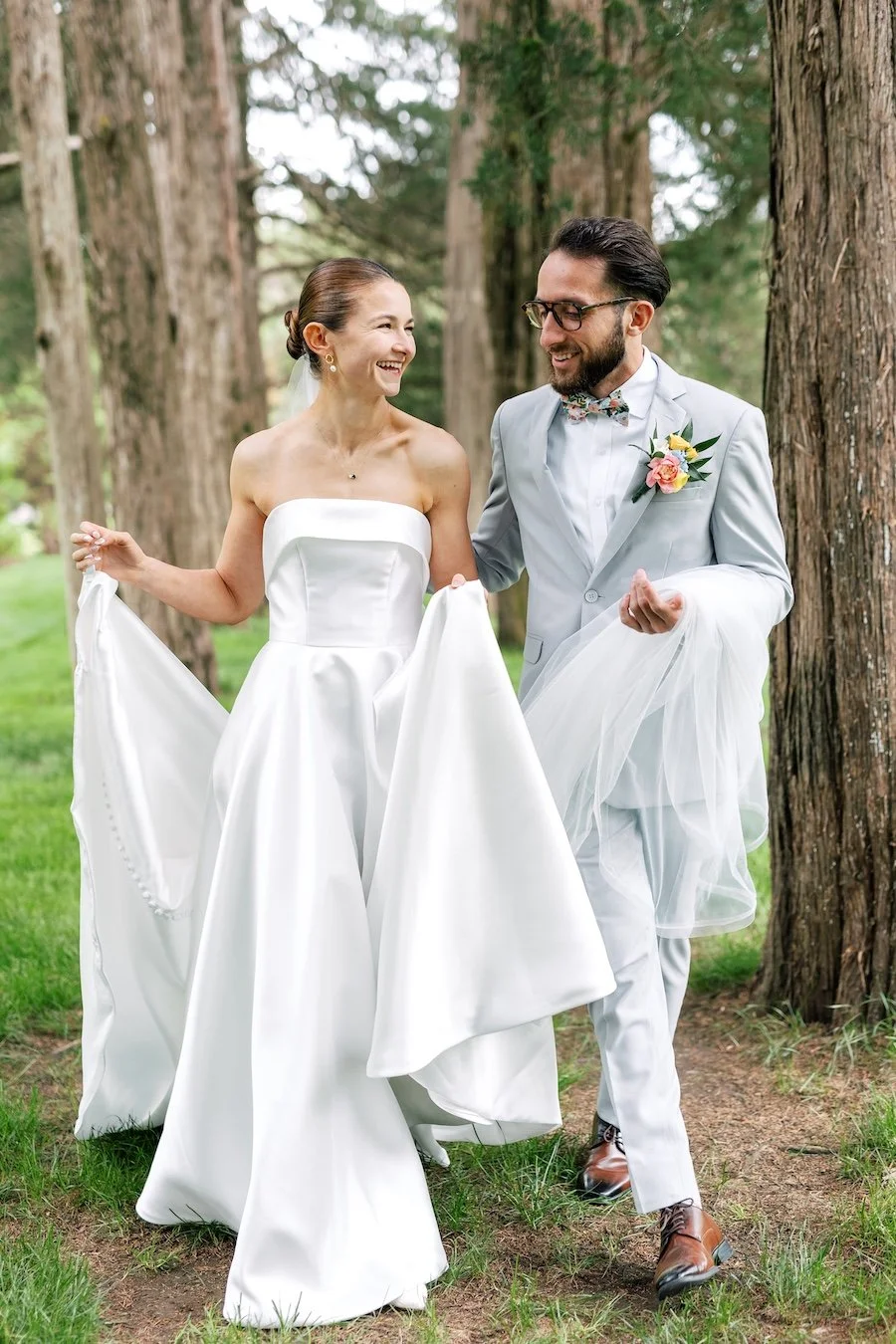 Wedding couple portrait of Tessa and Vincenzo at Wadsworth Mansion in Connecticut