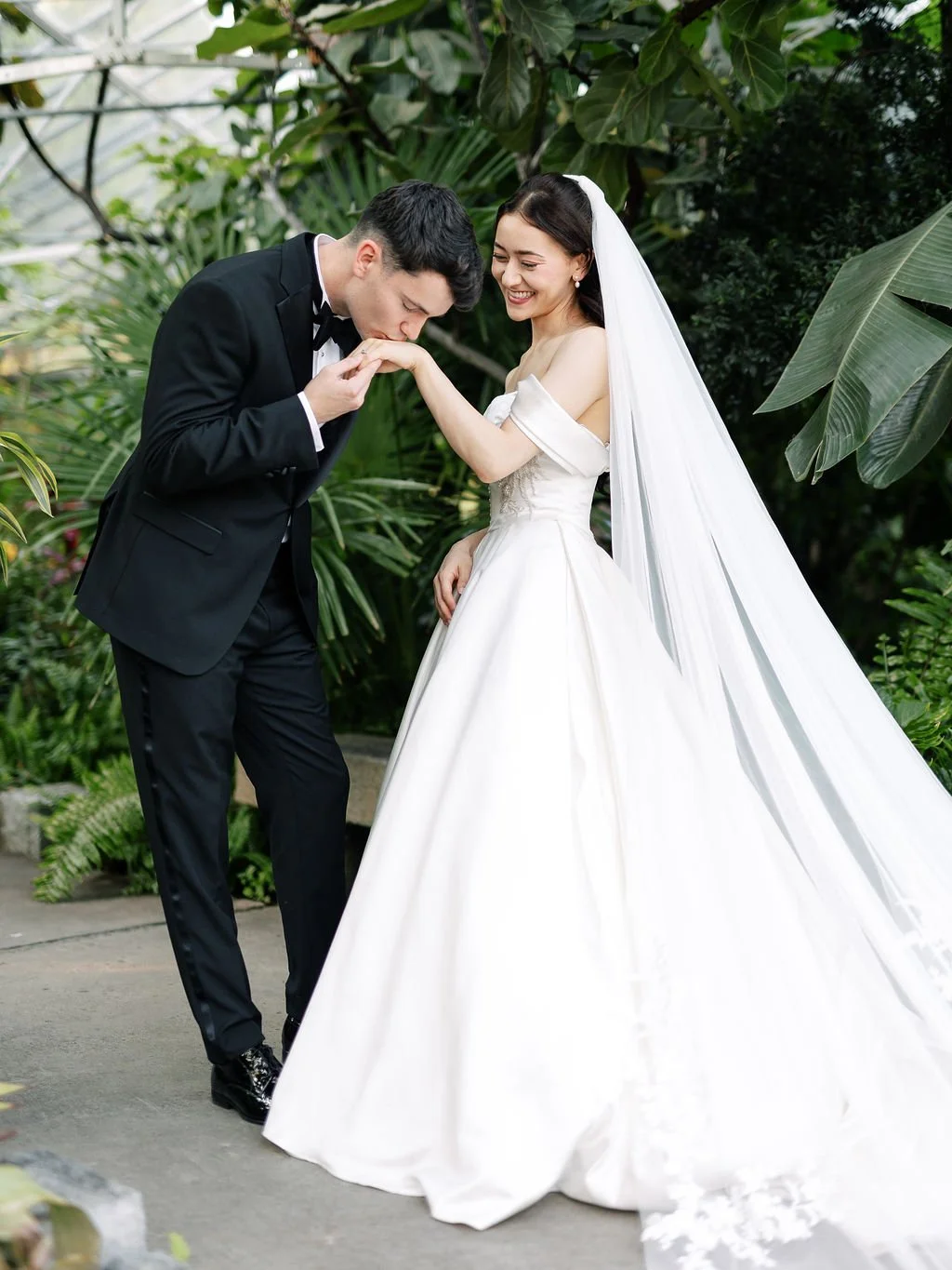 Elegant garden couple portraits at Roger Williams Botanical Center wedding