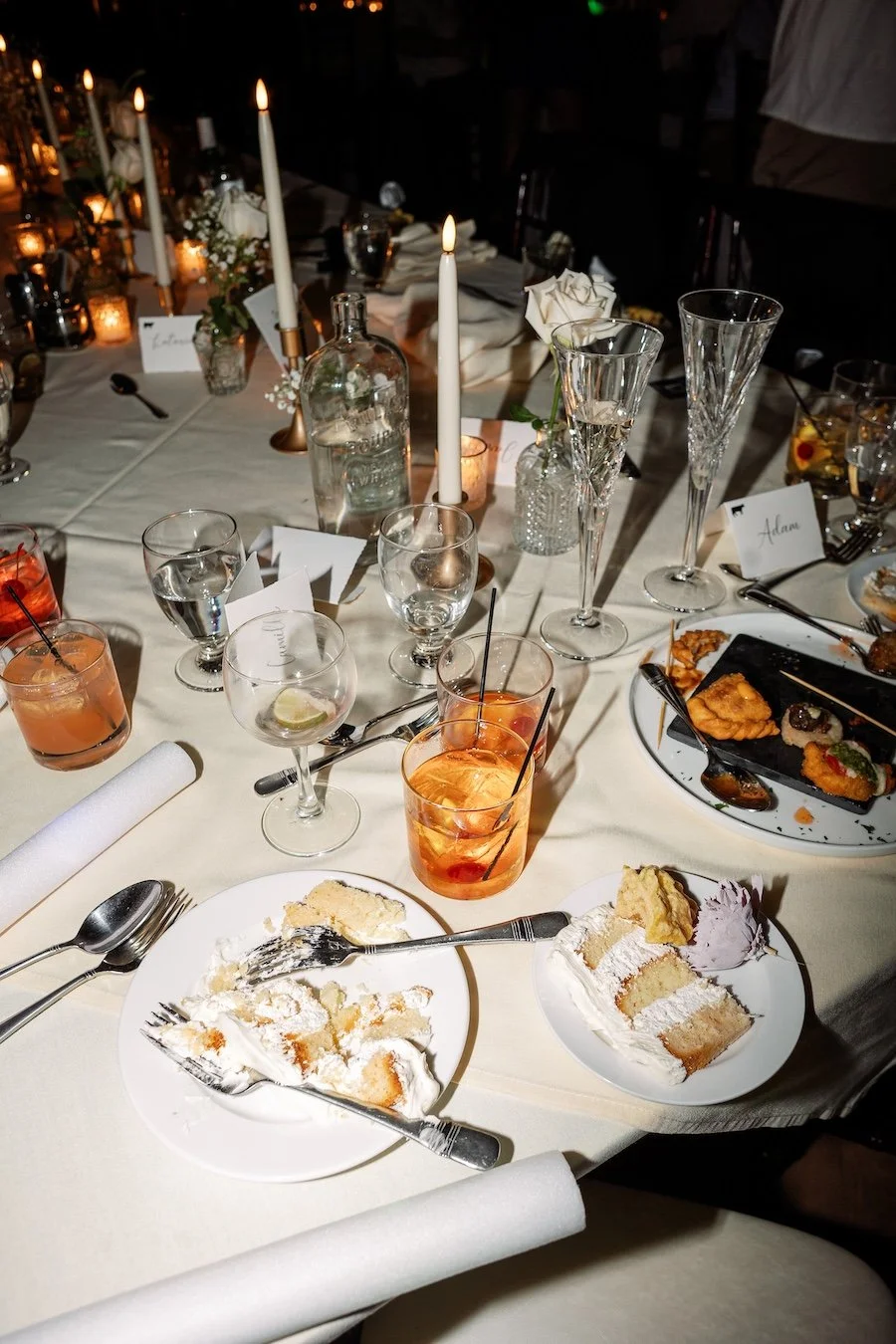 Night wedding flash photos at the Pond House Cafe in West Hartford, CT