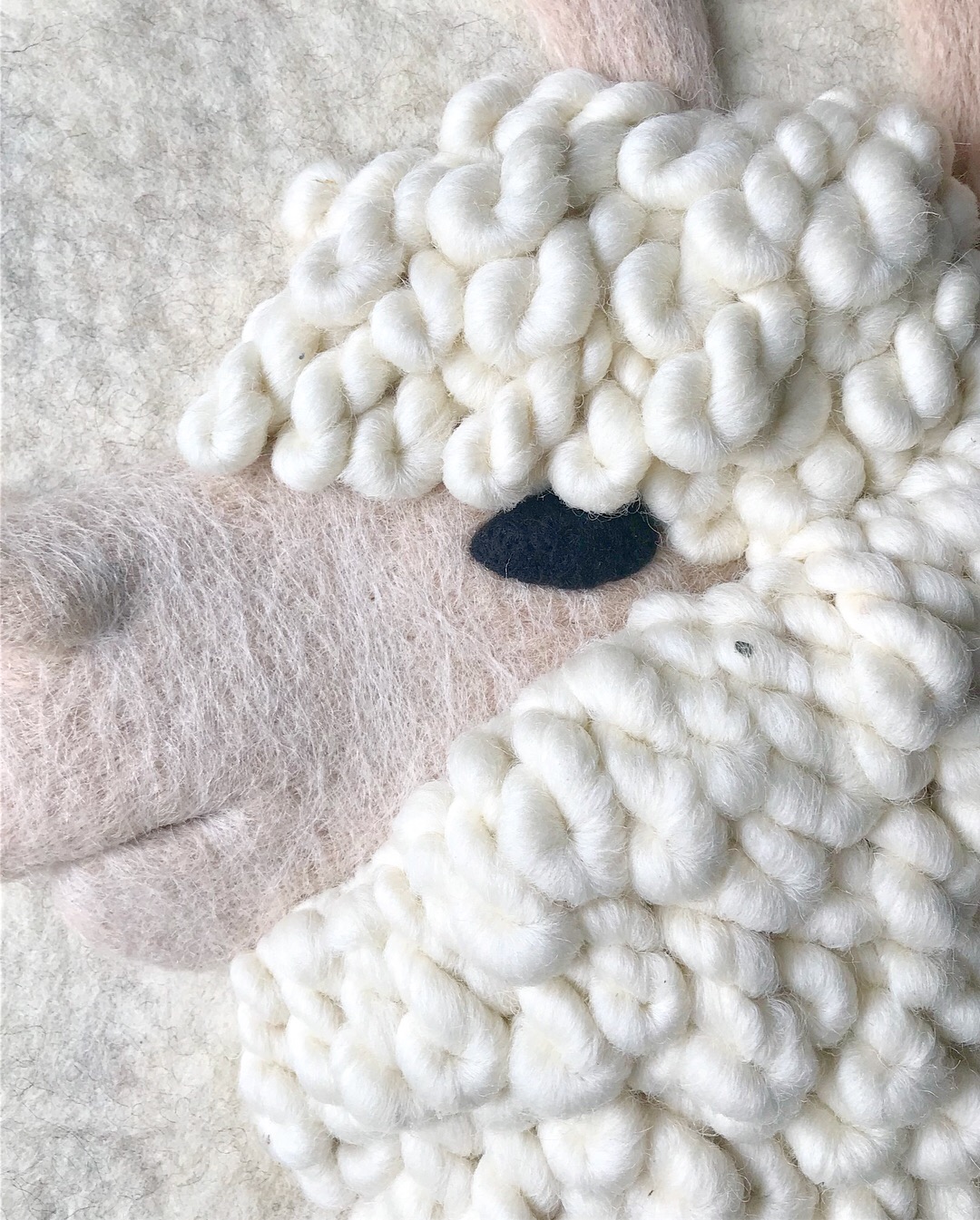 Custom Suri Alpaca, detail