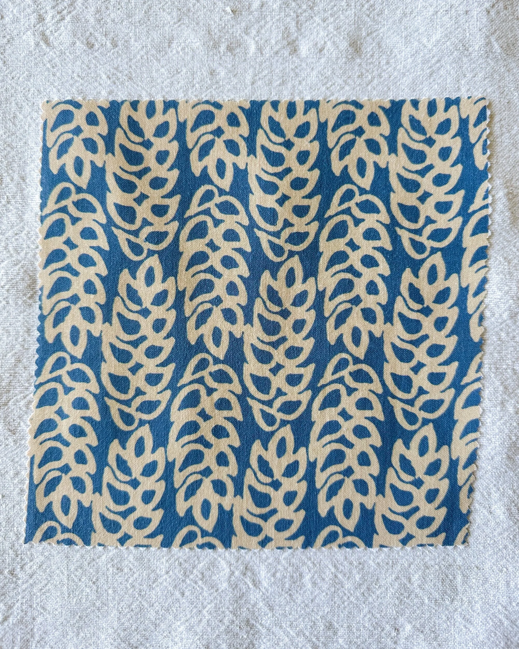 3913B616-BD0A-4BE4-B965-D36A1D1A12CA