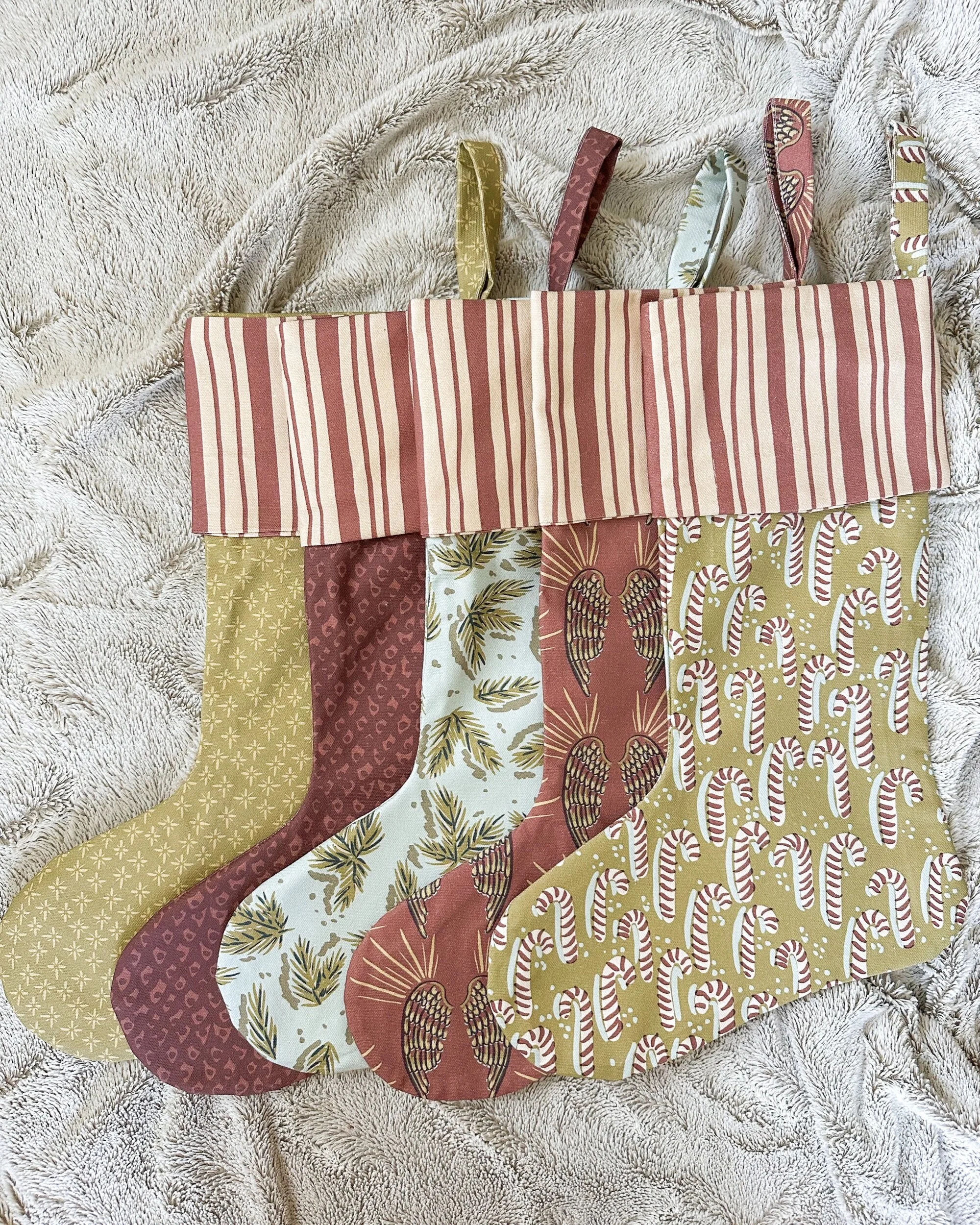 DAF69803-8F0C-4386-BEE0-16604EE4F3FA