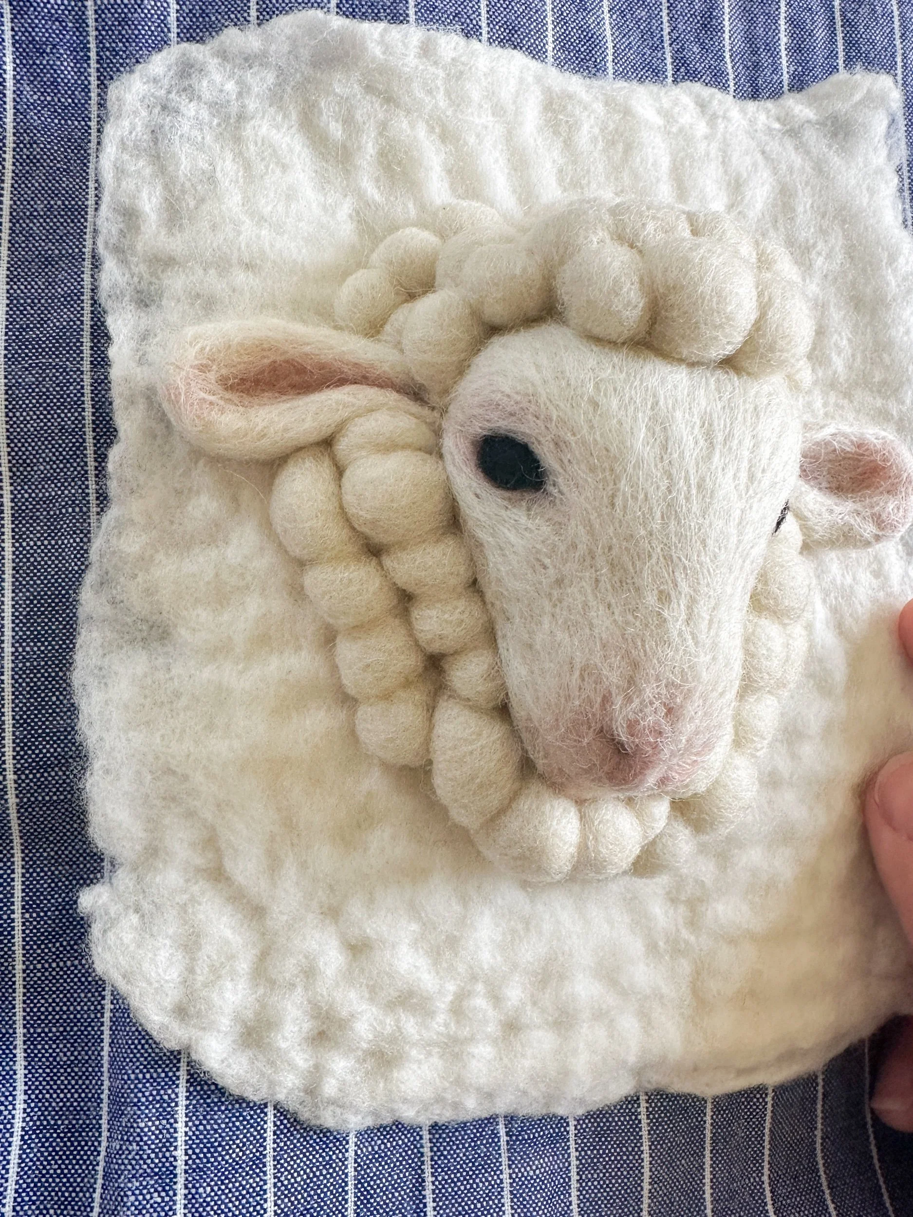 Mini Sheep 2 Detail