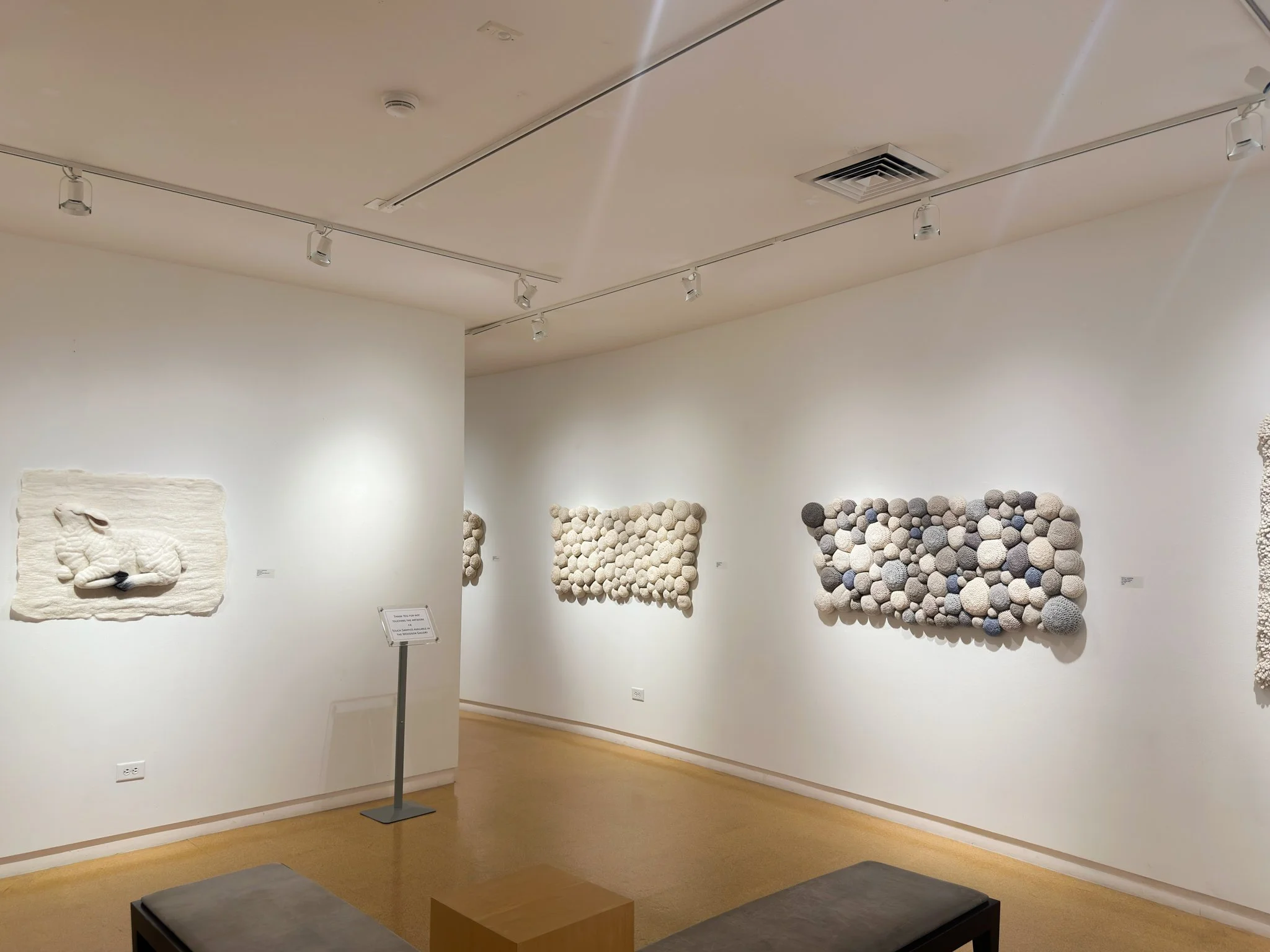 Hand in Hand Gallery View