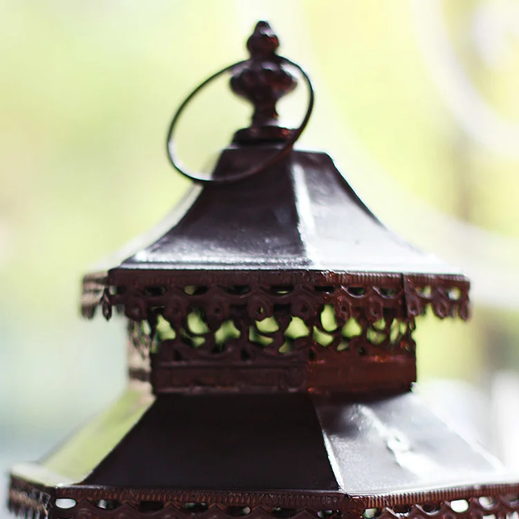 boltze-lantern-1.jpg