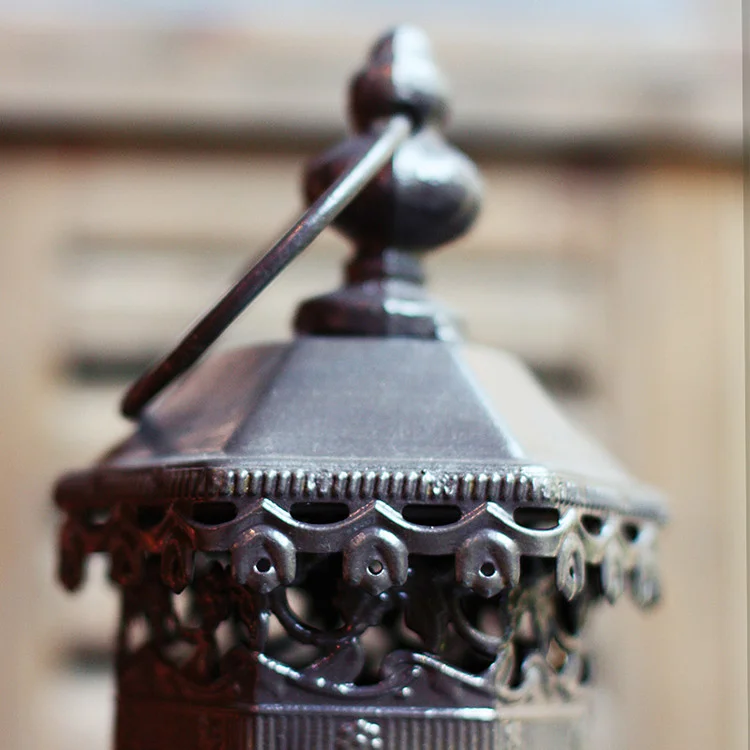boltze-lantern-4.jpg