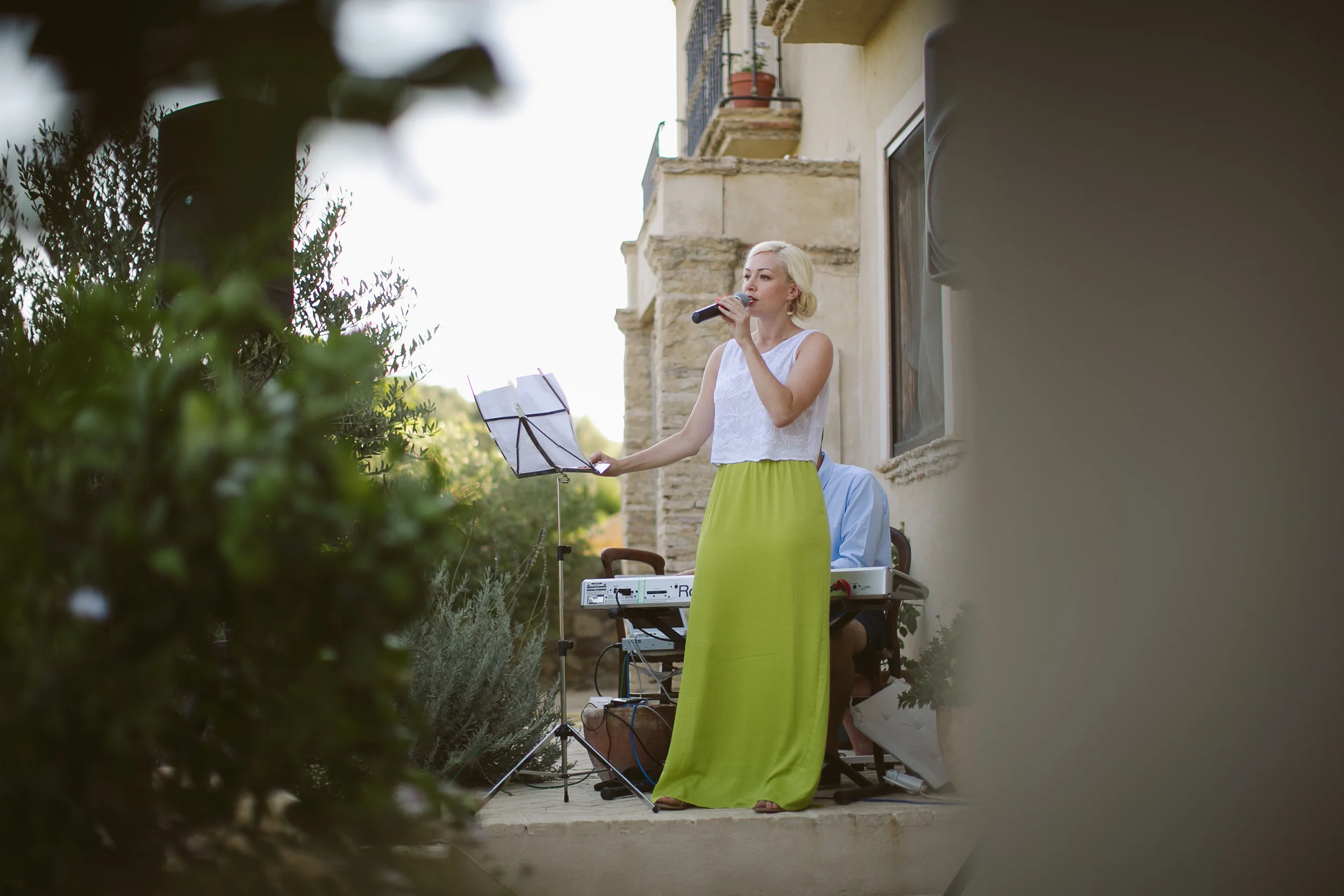 Kate and Dave performing in Spain