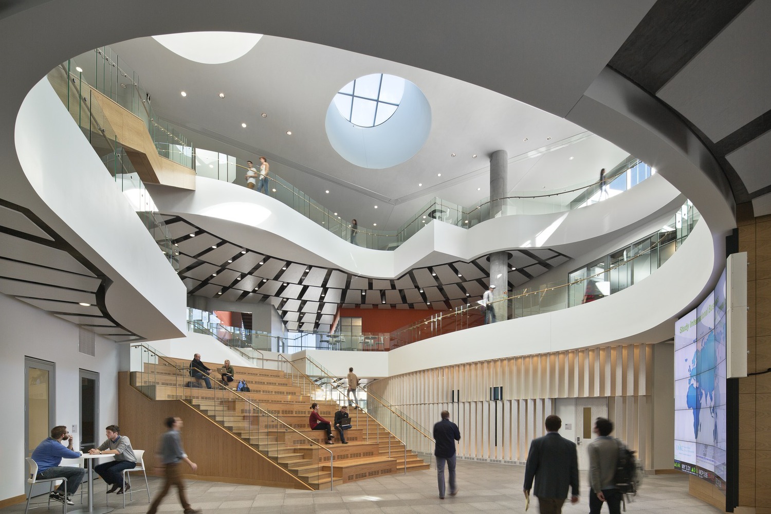 11019_00_UMKC_Bloch_Hall_N4_medium.jpg