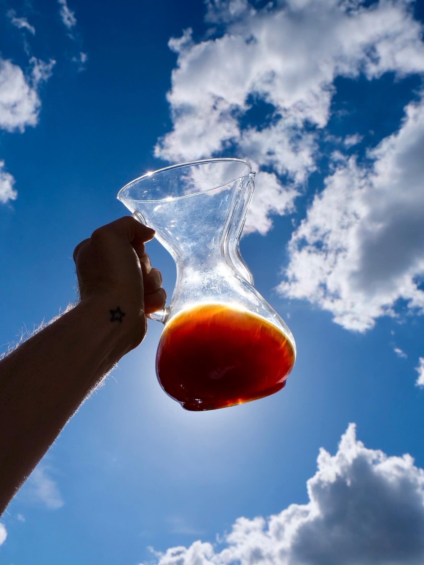 Our newly released Colombian Chapata brewed as a pour over is tasting like warm Ribena 🤌🤌🤌

#strangerscoffee #specialtycoffee #thirdwavecoffee #coffeeroasters #coffeecompany