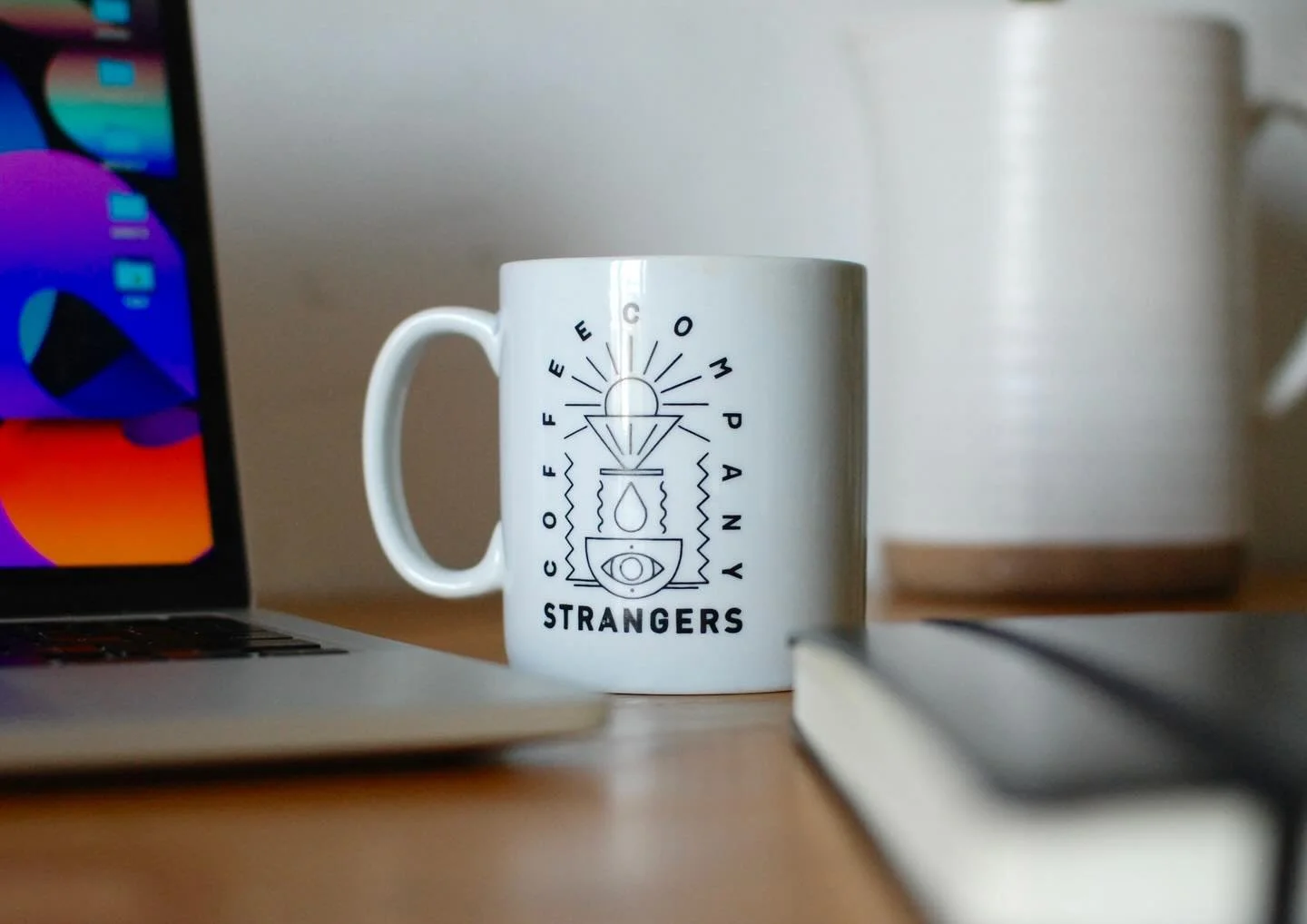 Hot steamy brews to get you through this gloomy work week 🥸

#strangerscoffee #thirdwavecoffee #specialitycoffee #coffeeroasters #filtercoffee