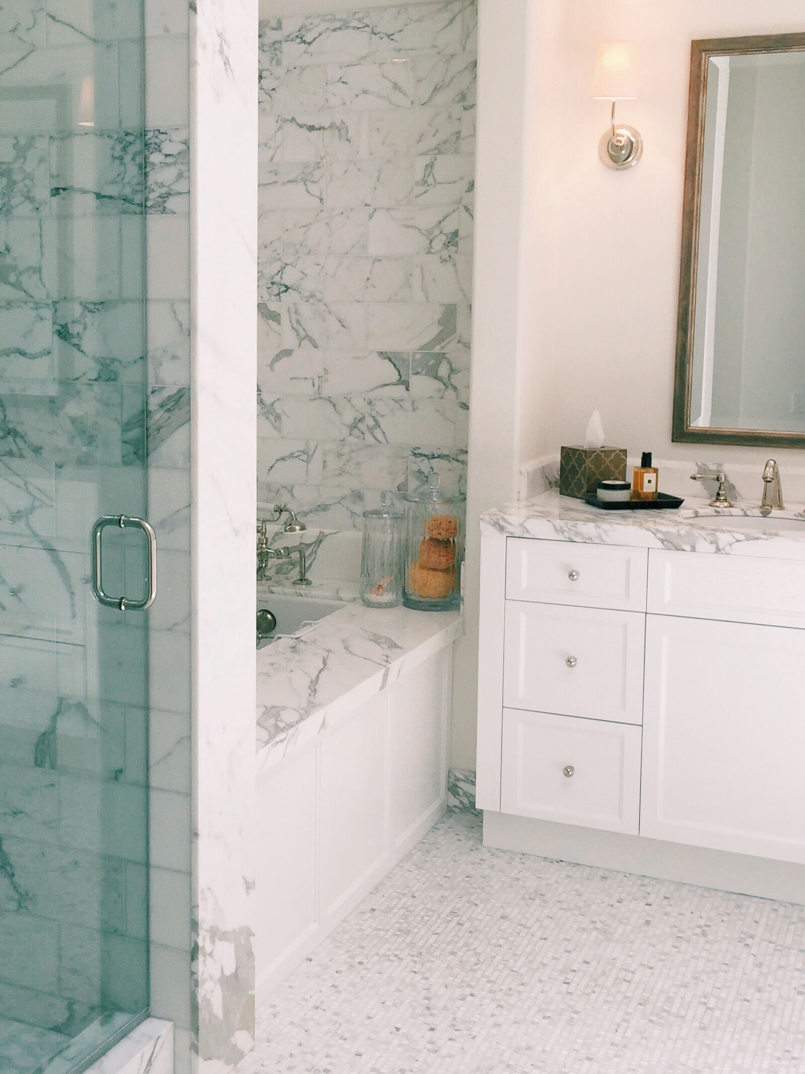 bathroom 3.jpg
