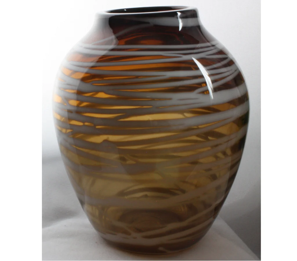 I collect glass from a variety of renowned glass artists and those that will soon become a master craftsman (mainly located on the West Coast). Jeff is talented & I am very proud to own a piece of his work. I can't wait to add my second piece! Thank you Jeff!