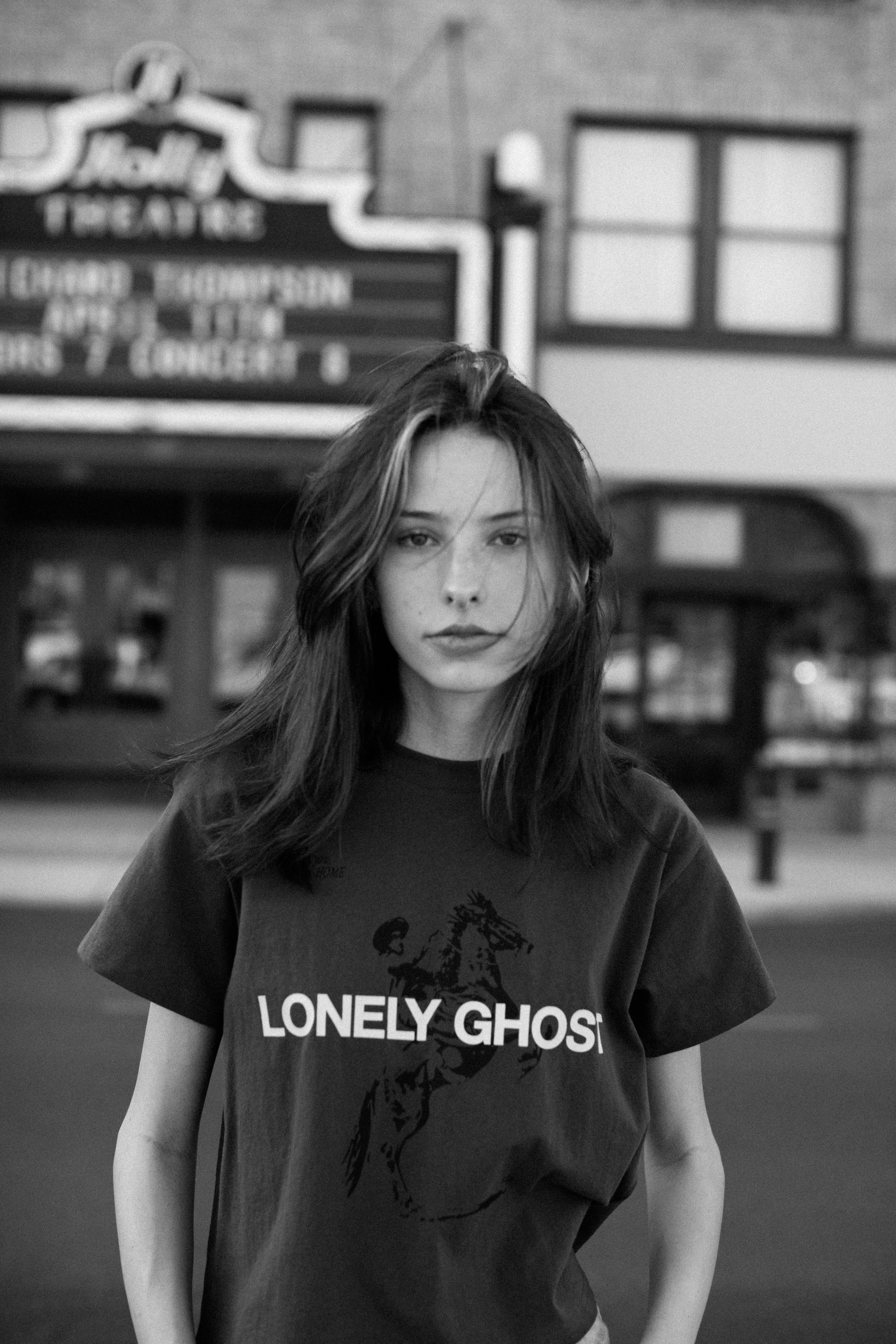 CHUCK-LANG-LONELY-GHOST-04.JPG