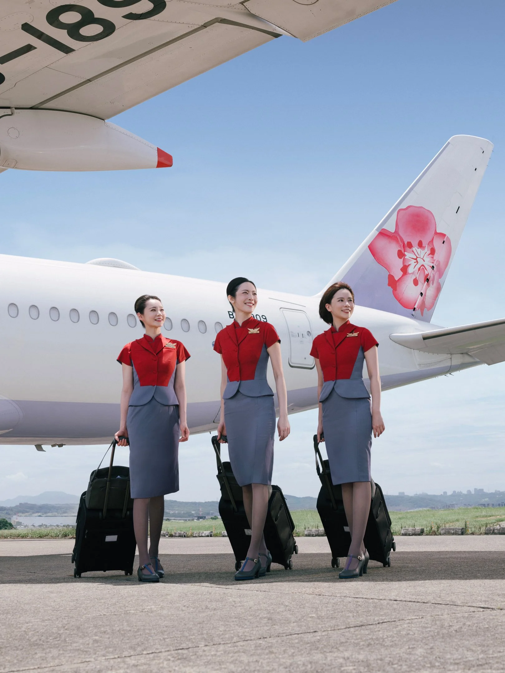 CABIN_CREW_03.jpg