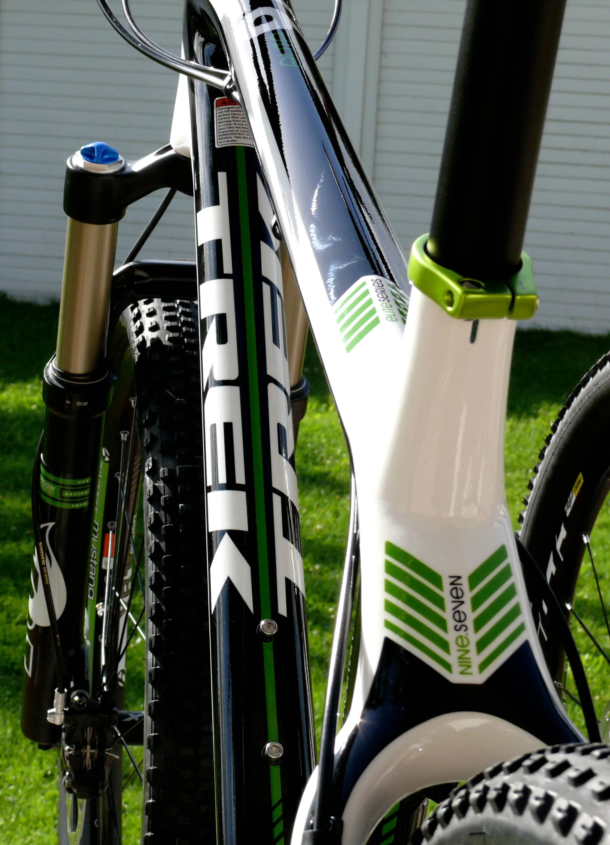 trek elite 9.7 carbon