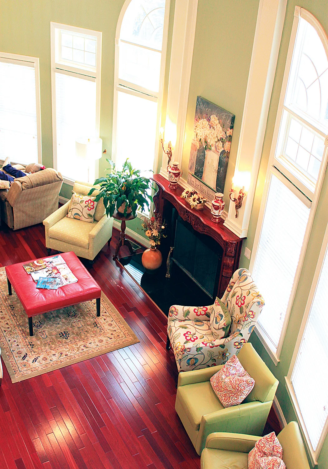 Vienna Manor II: Spacious common areas with tall windows bringing gorgeous light.