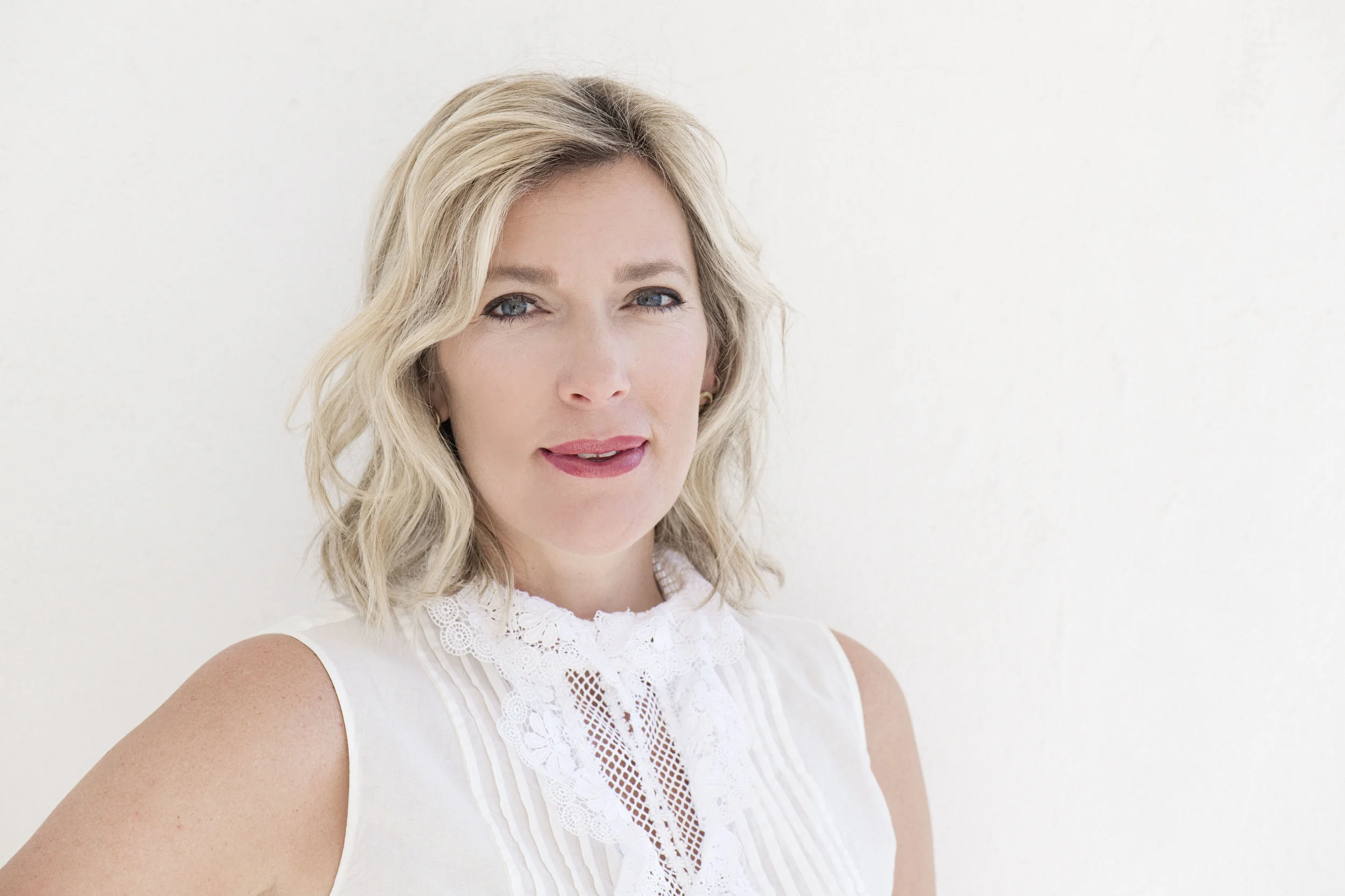 Carrie Montgomery Headshot 4.jpg