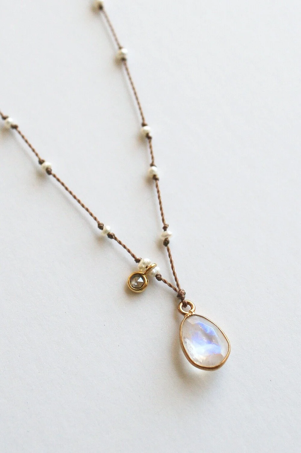 Pearl And Moonstone Necklace Deals, 54 