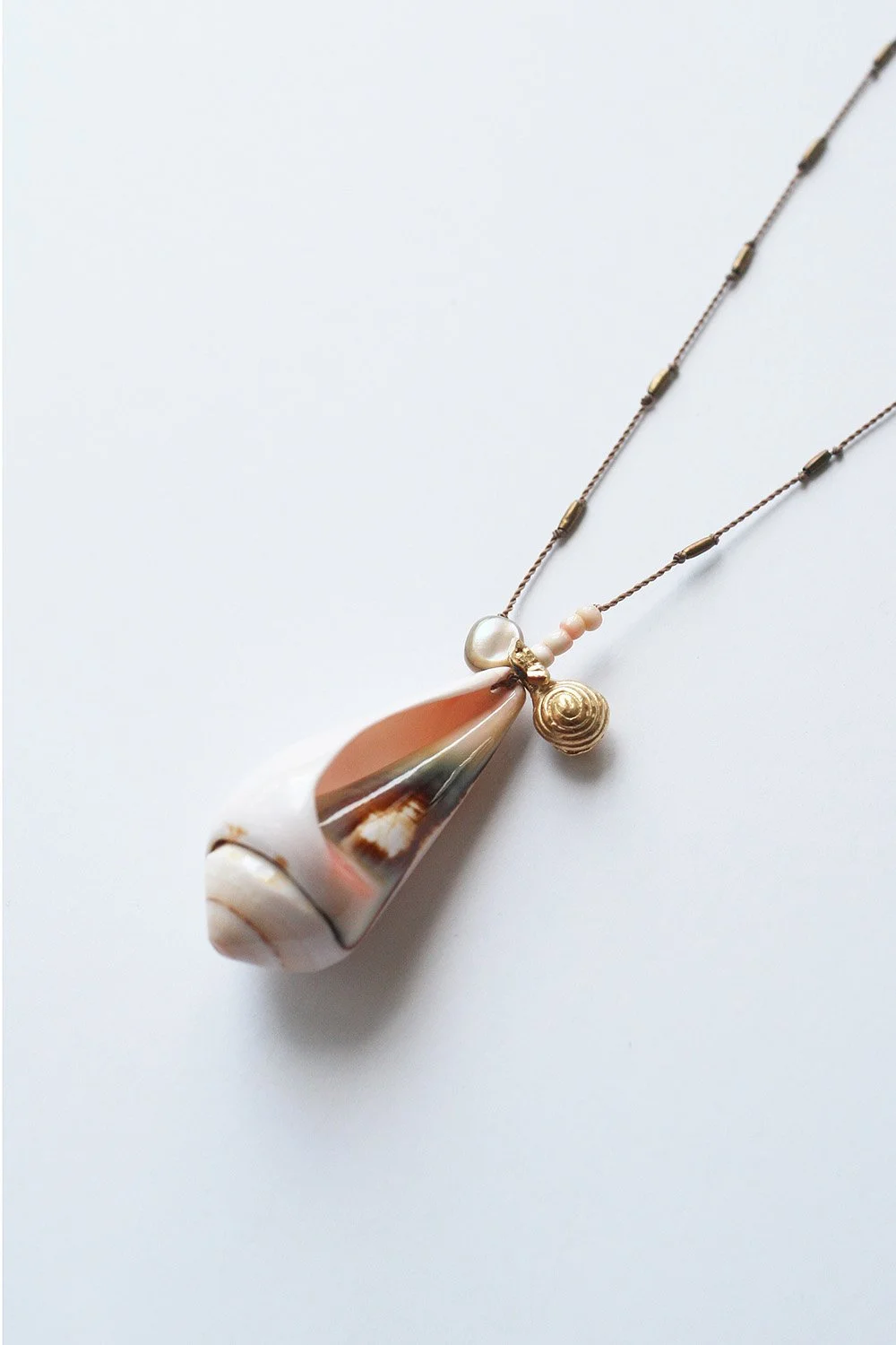 エンドレスサマーネックレス - 本物の花を見る