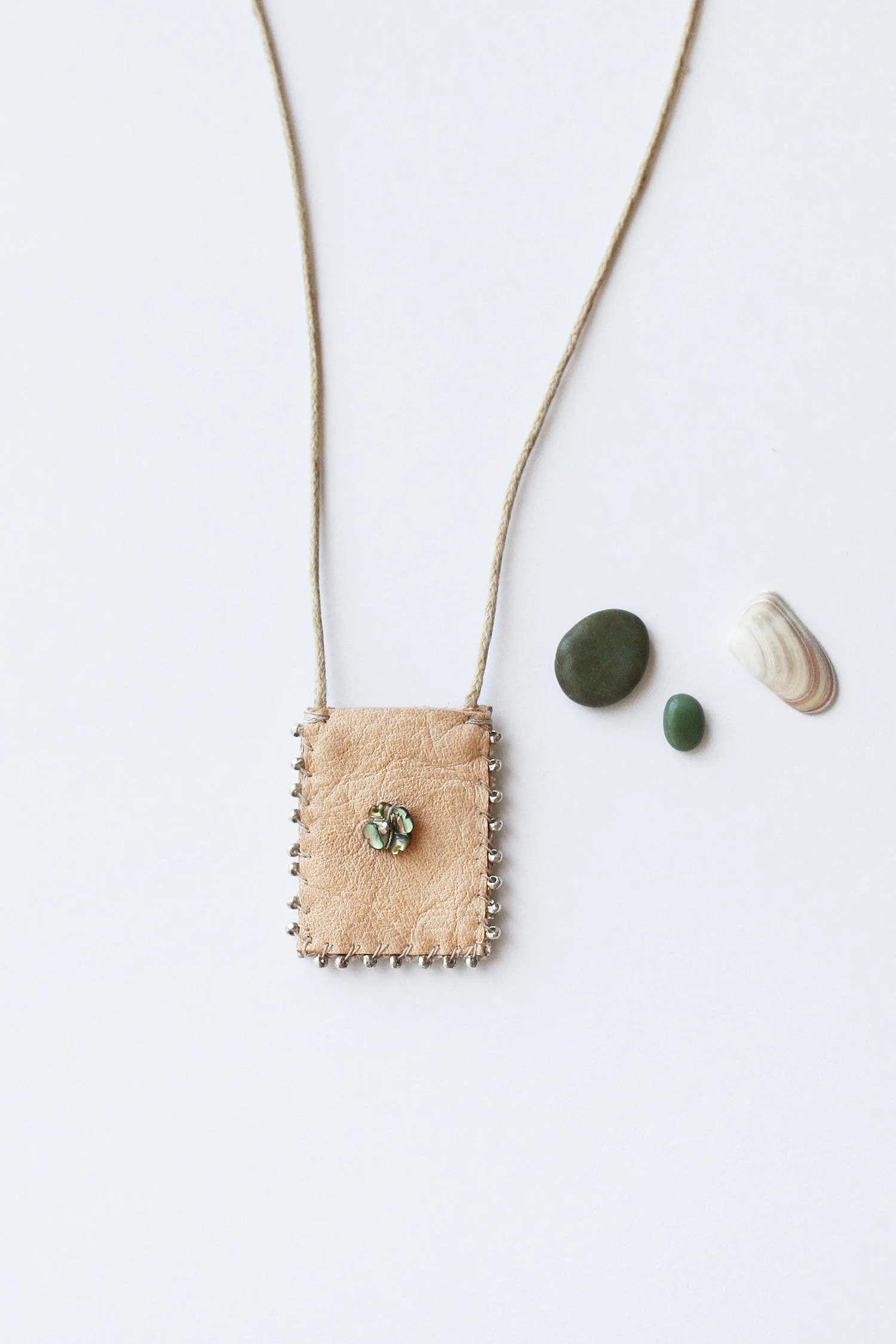 Fleur Amulet Pouch 2.jpg
