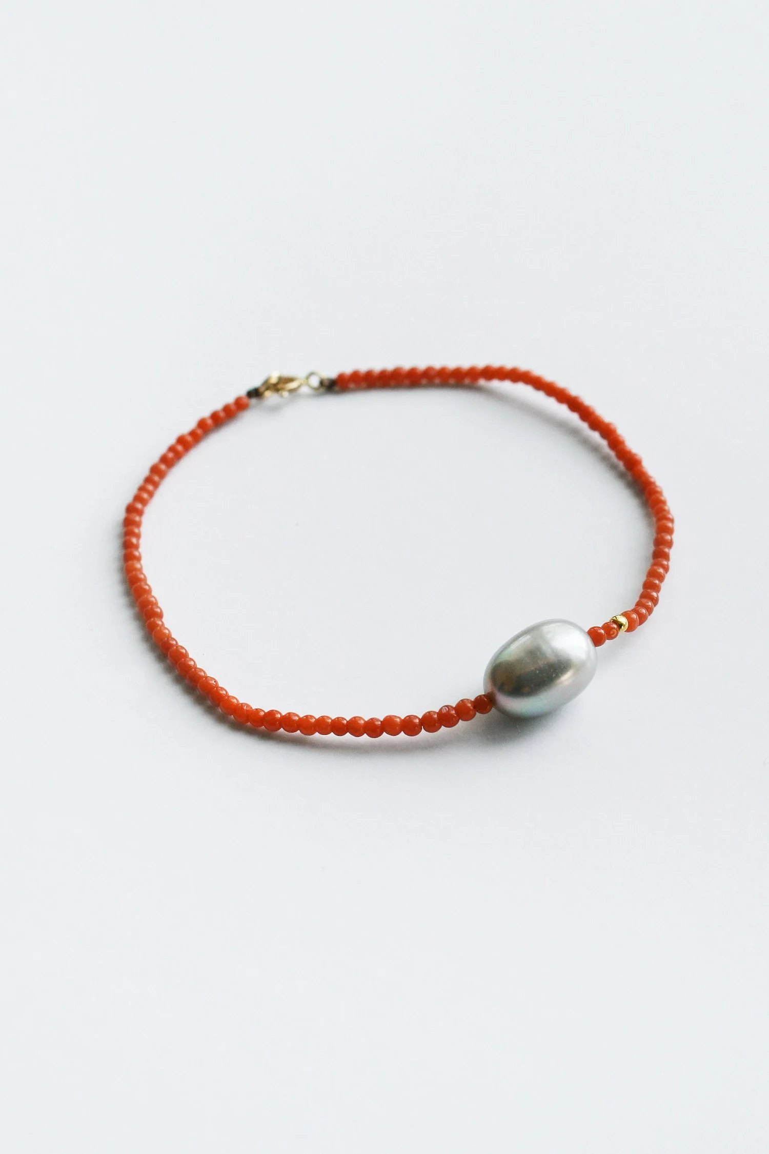 Perla Bracelet w Coral 02.jpg