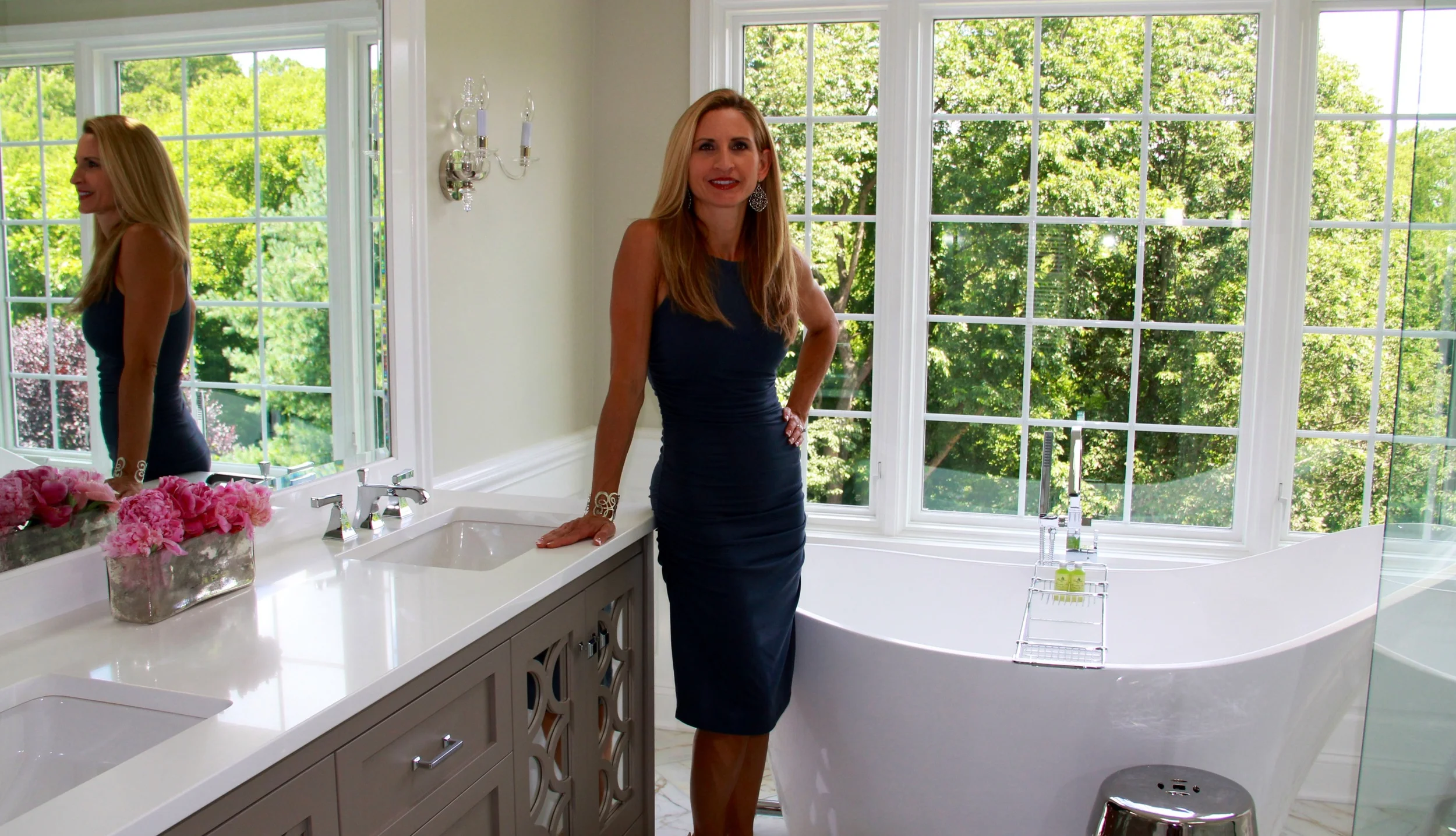 Suzanne Homepage .jpg