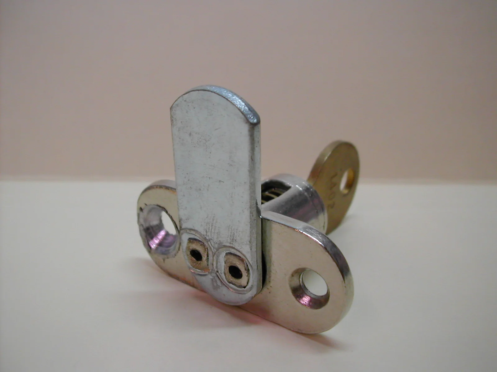 1402 Cam Lock.JPG