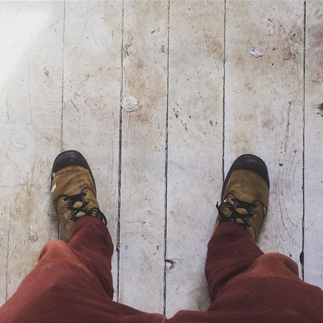 Flar bards at @robnawrocki's 19th century fishtown house. Gonna look dope refinished.