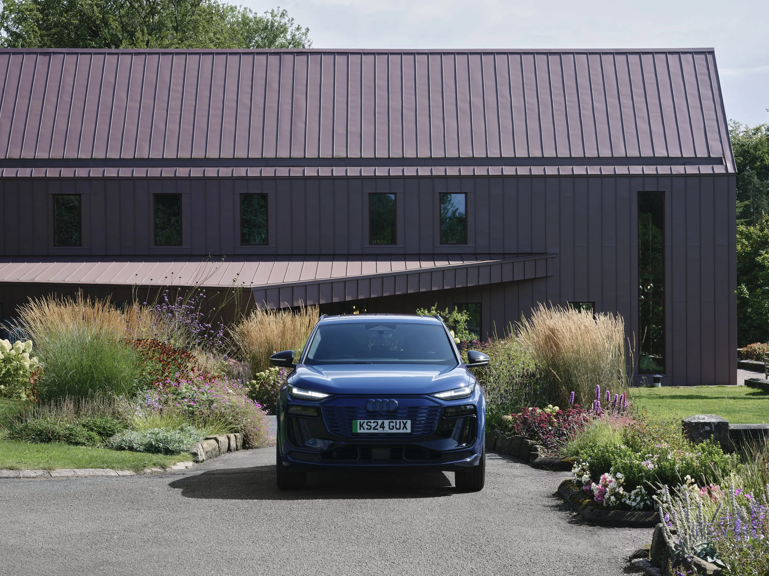 Audi Q6 / e-tron Sport