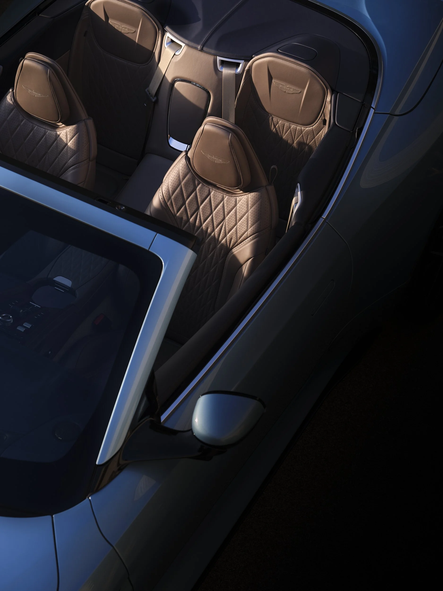  Aston Martin / DB12 Volante 