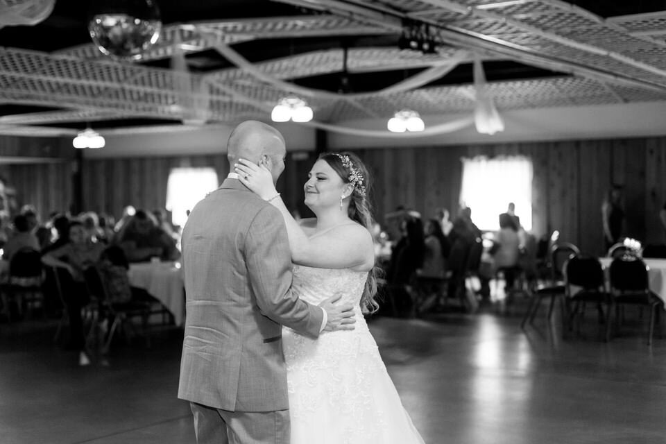 Fort Wayne Wedding Photography - S29132.JPG