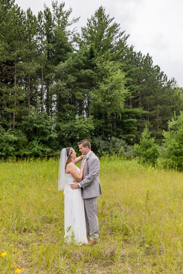 Backyard Wedding Photographer in Indiana - M6101.JPG